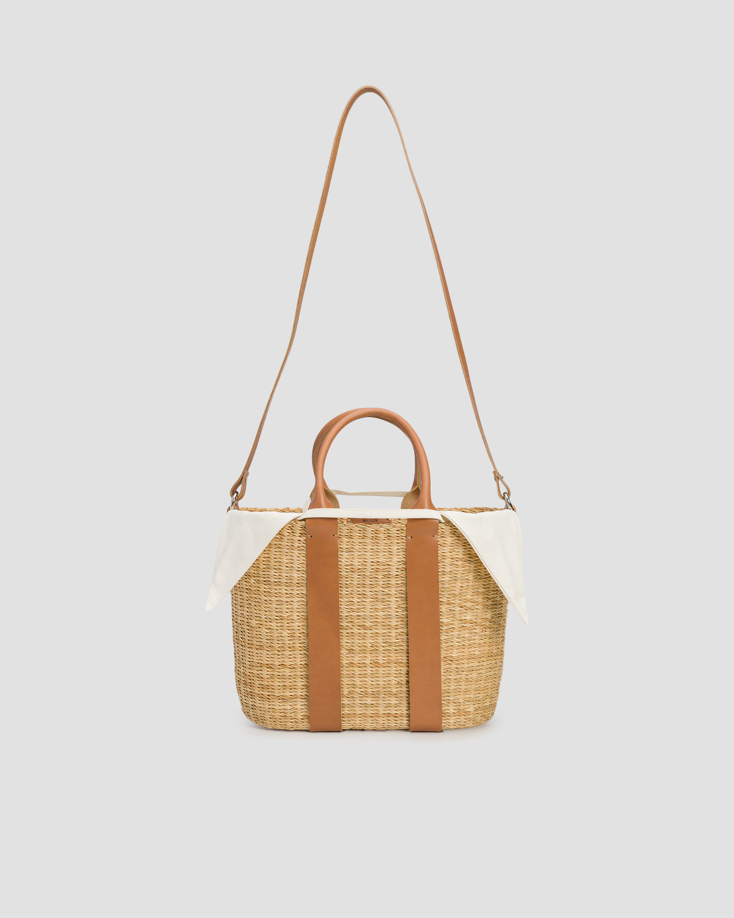 Panier tressé à la main pour femmes Muun Caba