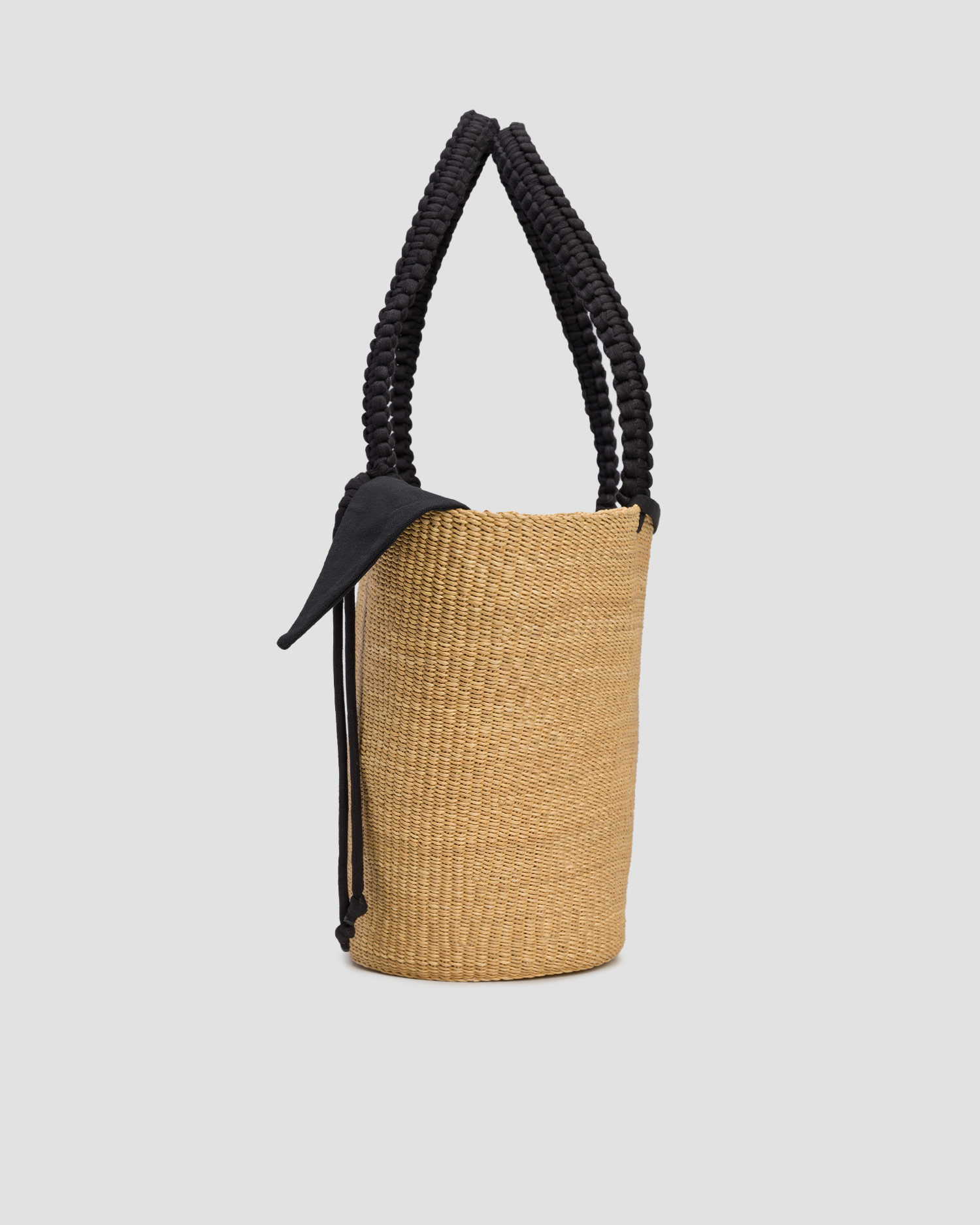 Women's hand-woven basket Muun Elisabeth