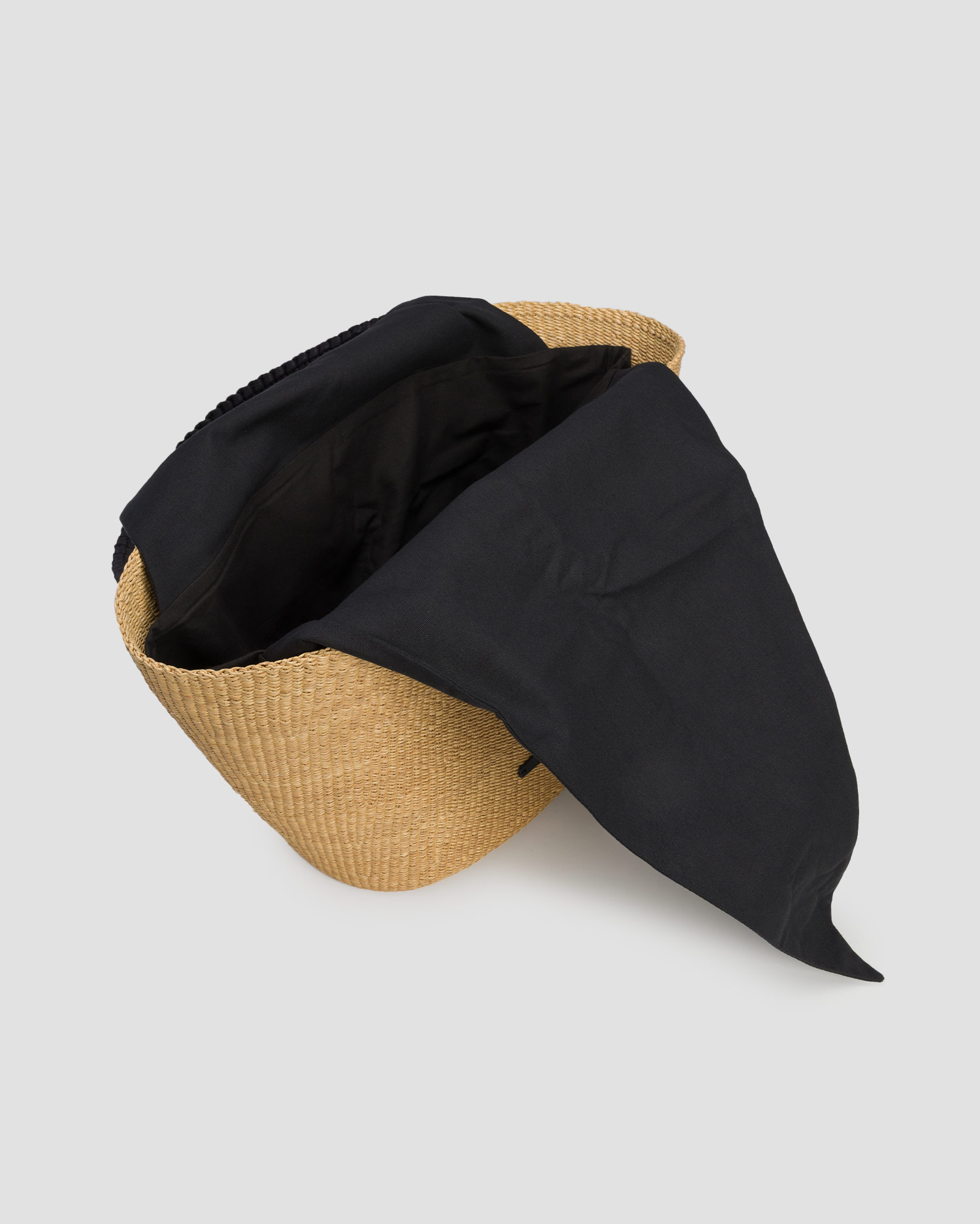 Women's hand-woven basket Muun Elisabeth