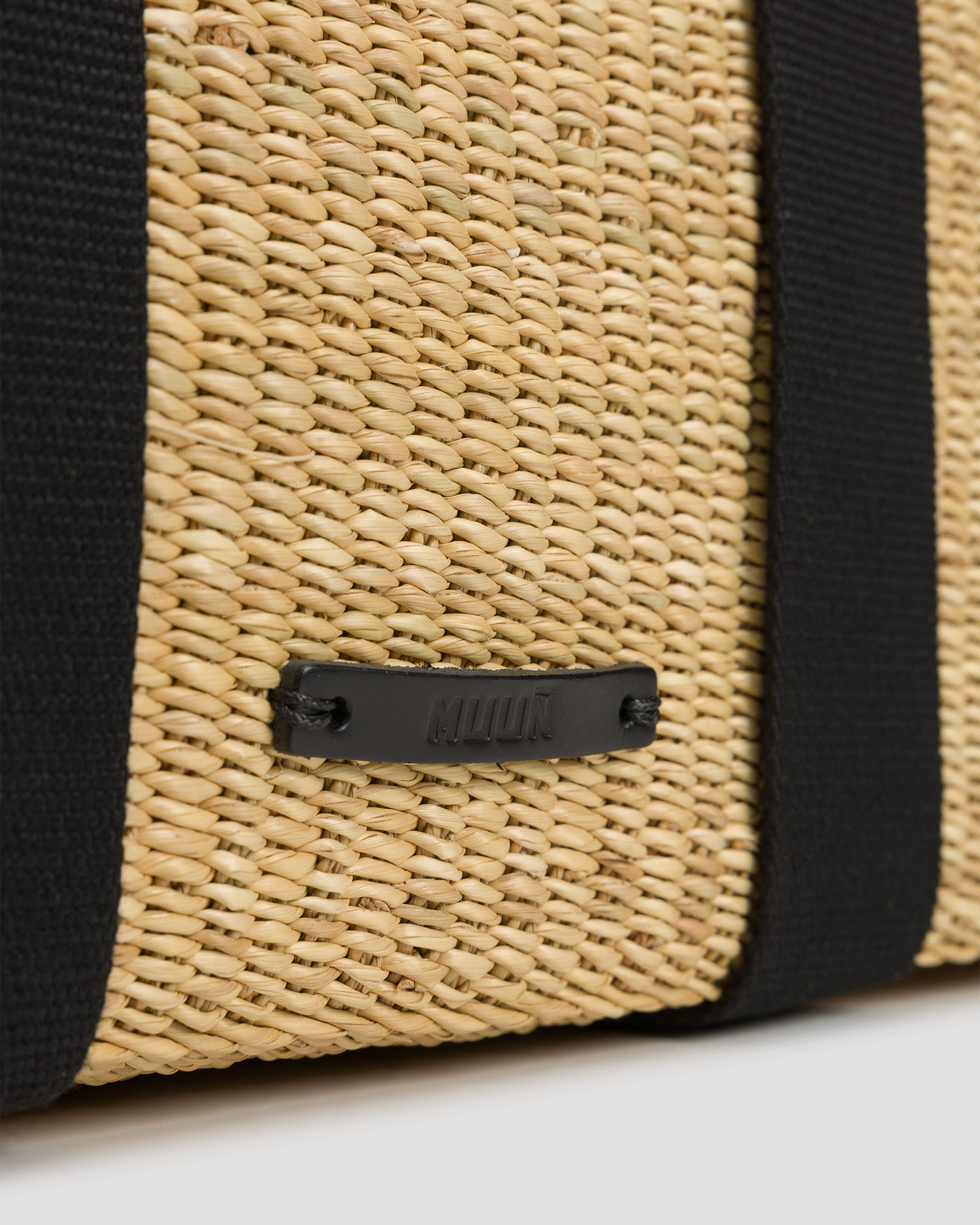Women's hand-woven basket Muun Jerome