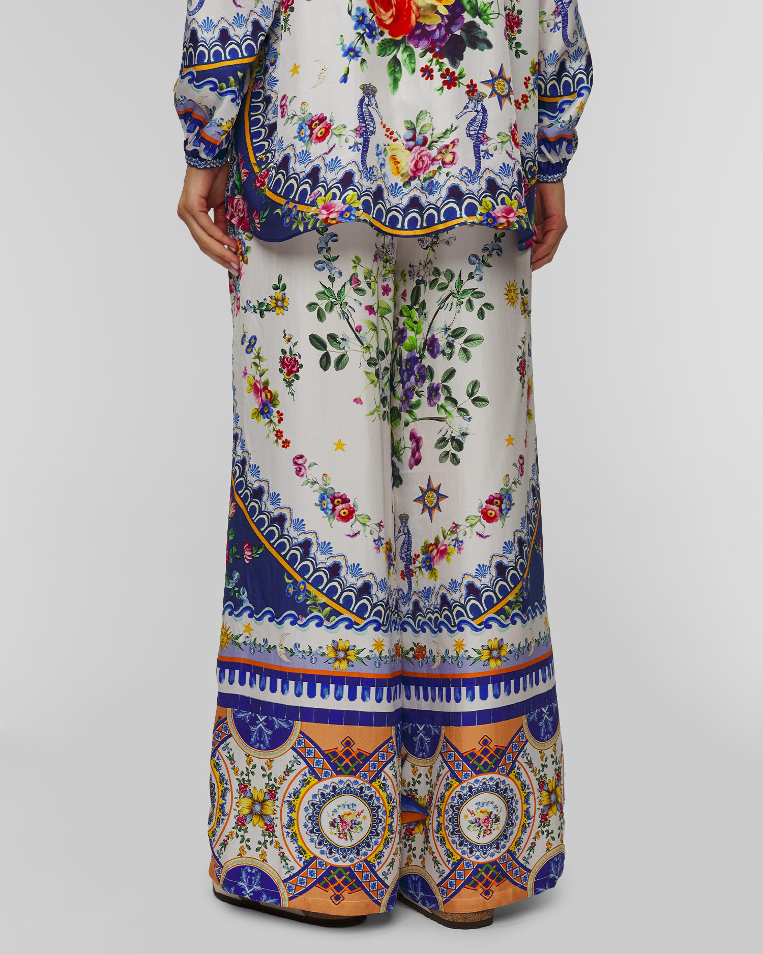 Pantaloni din mătase pentru femei Camilla Tiles Darls