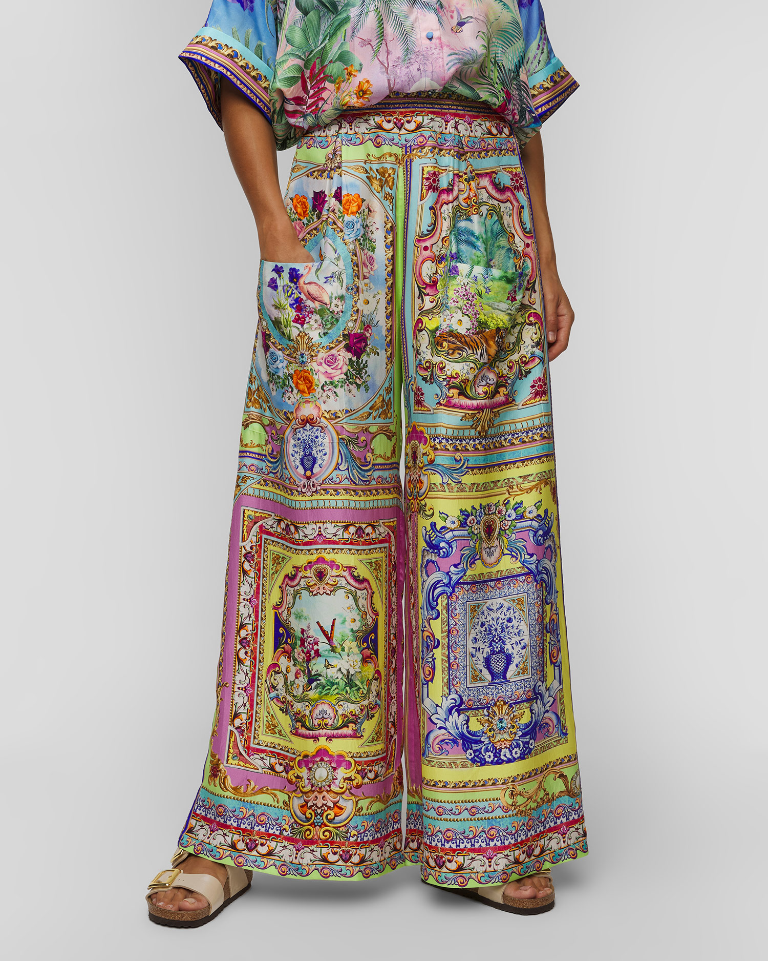 Pantaloni din mătase pentru femei Camilla Spiritul of Santa Maria