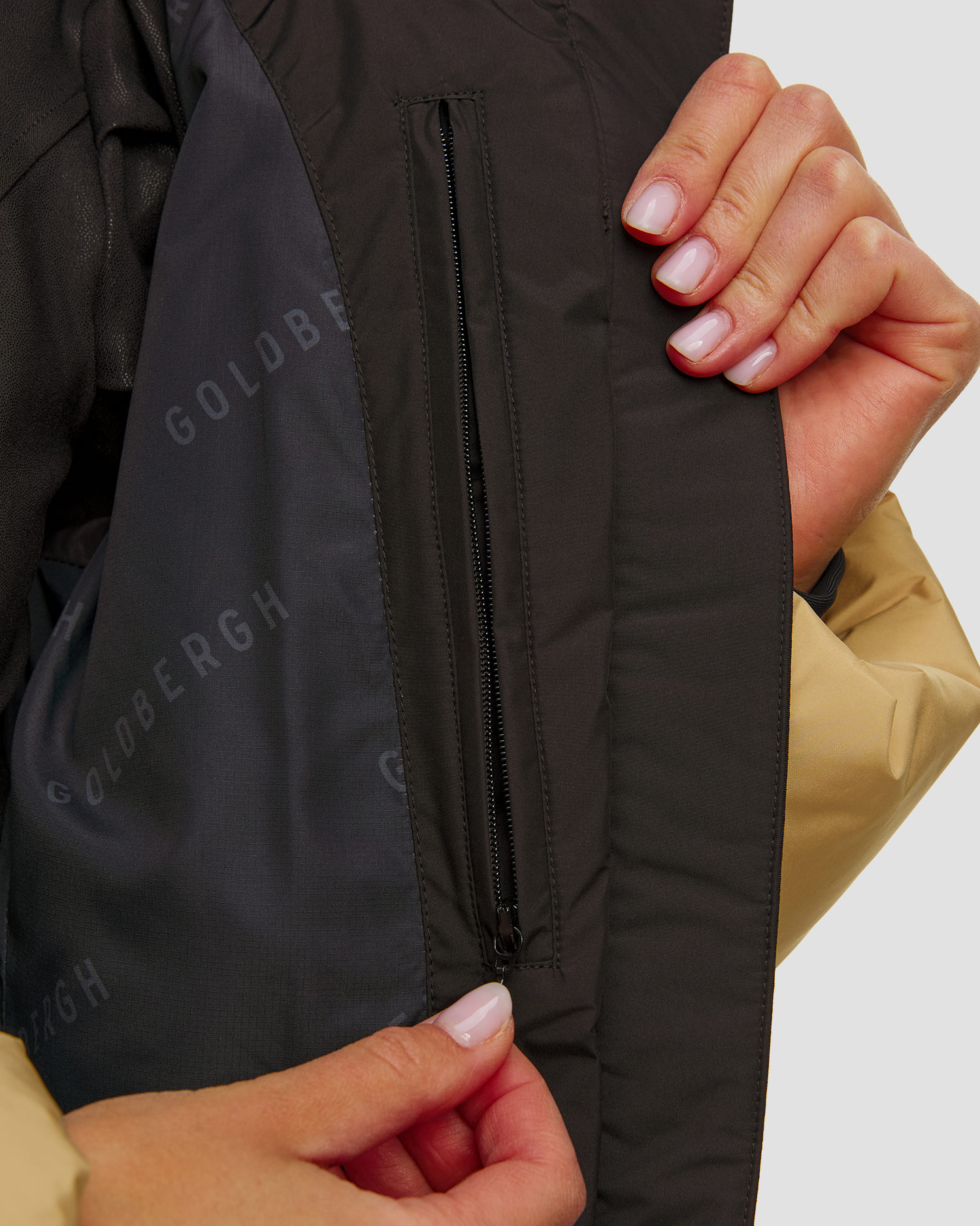 Women's beige ski jacket Beżowa Goldbergh Village