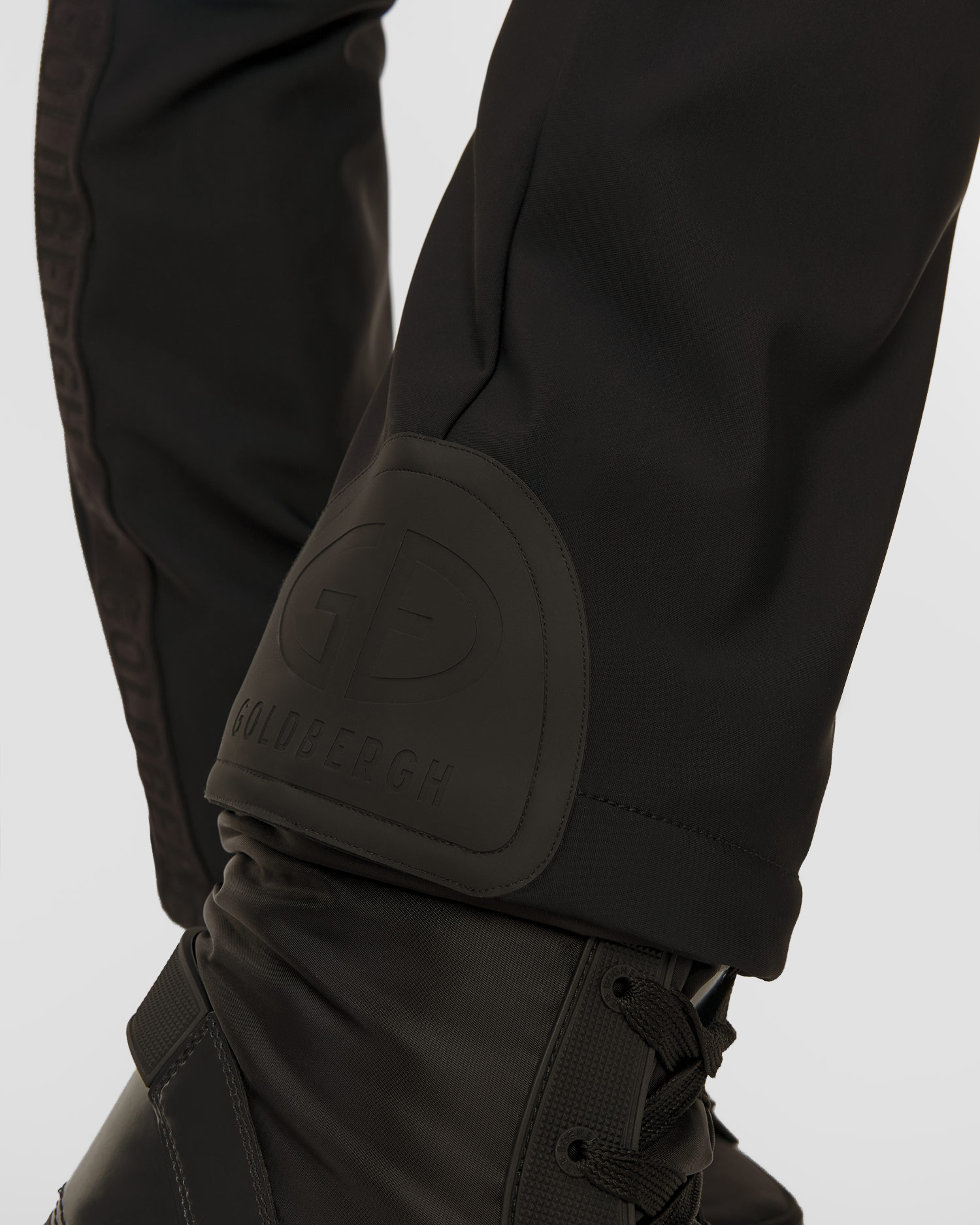 Pantaloni negri pentru femei Goldbergh Slalom