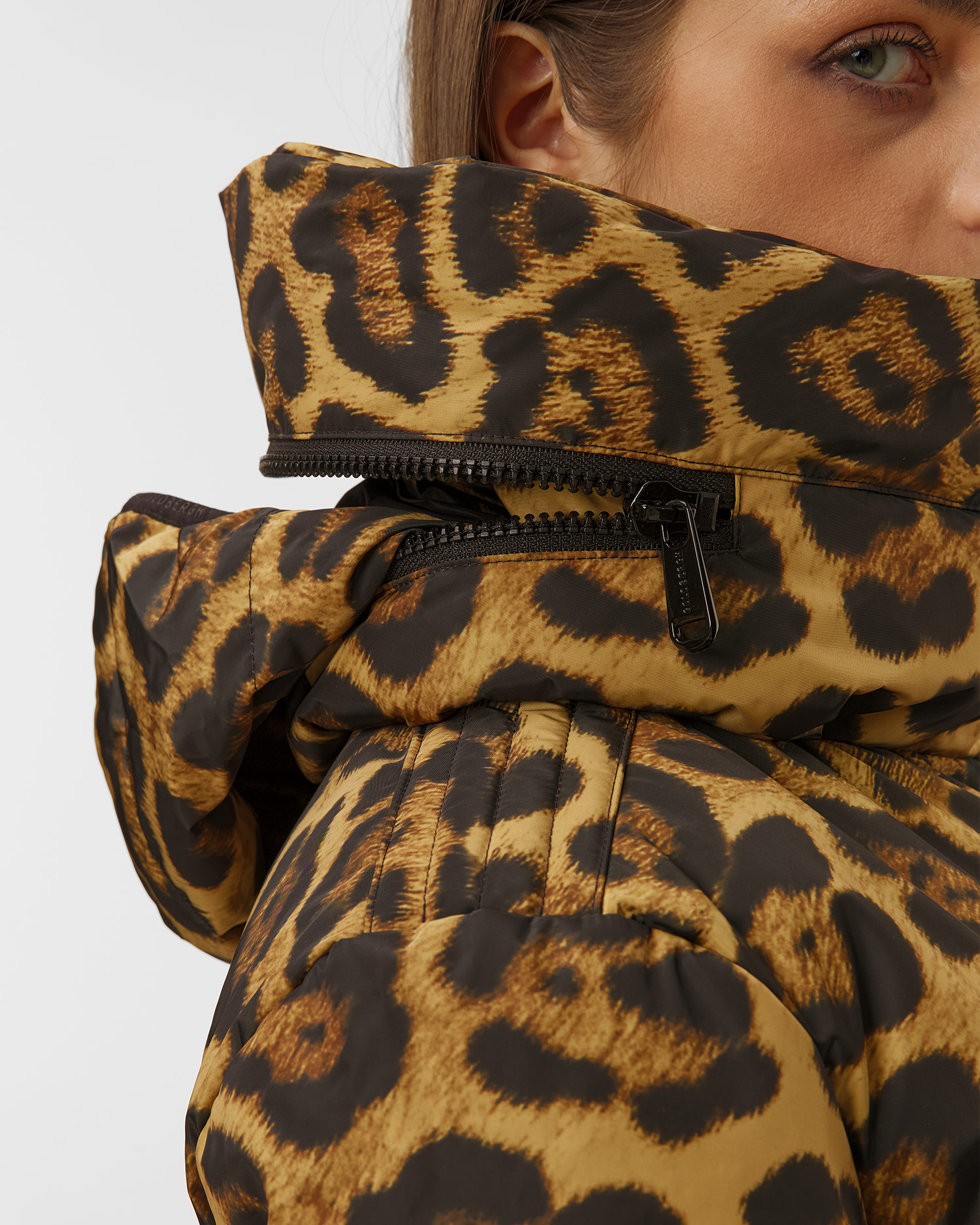 Veste de ski en duvet pour femmes Goldbergh Pantera