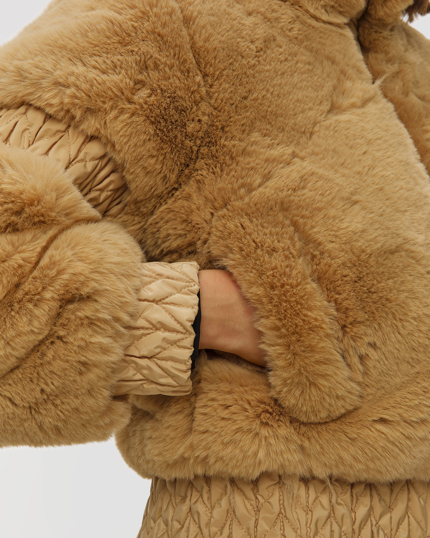 Veste en fausse fourrure pour femmes Goldbergh Furry