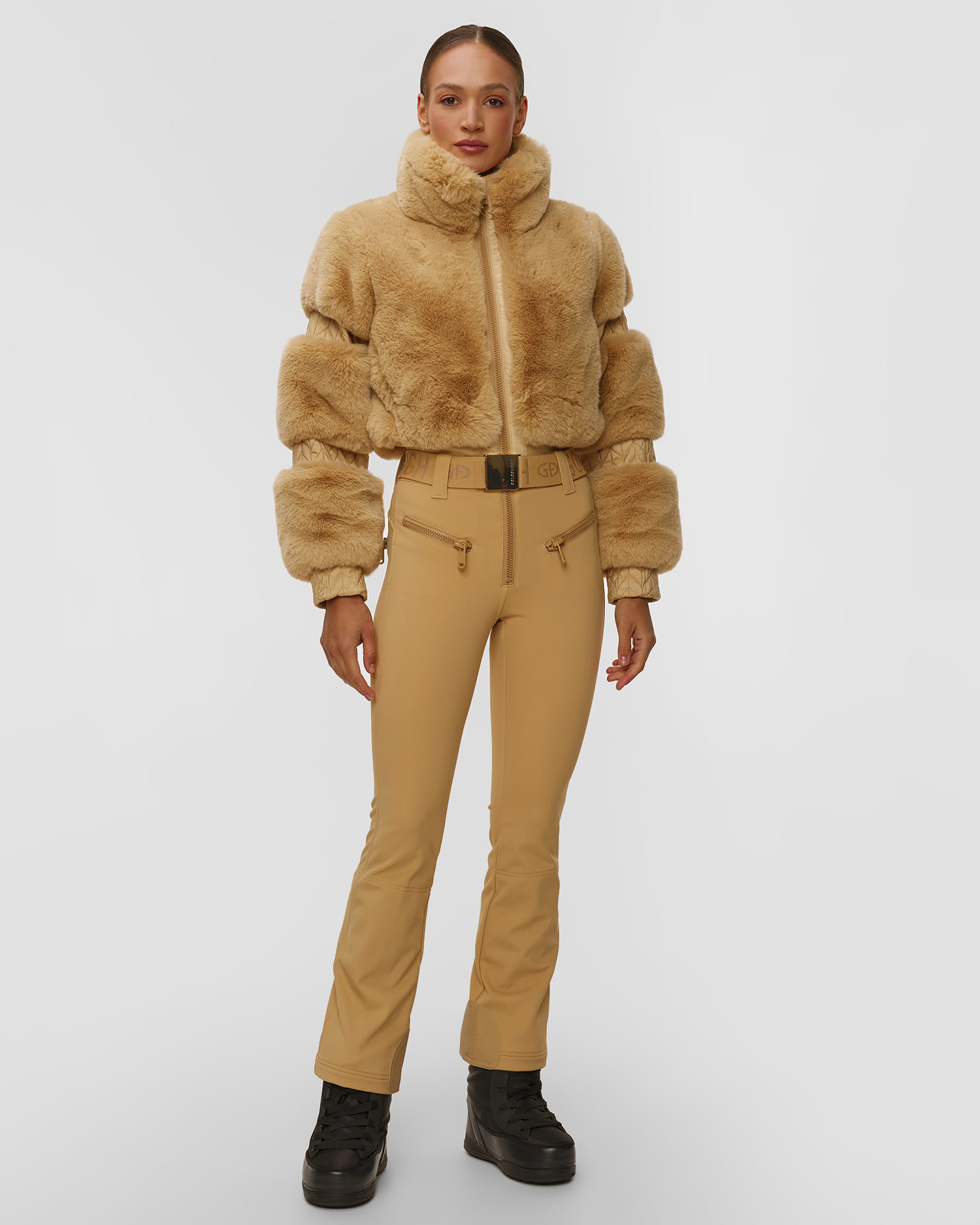 Salopetă de schi în culoarea caramel pentru femei Goldbergh Lieke