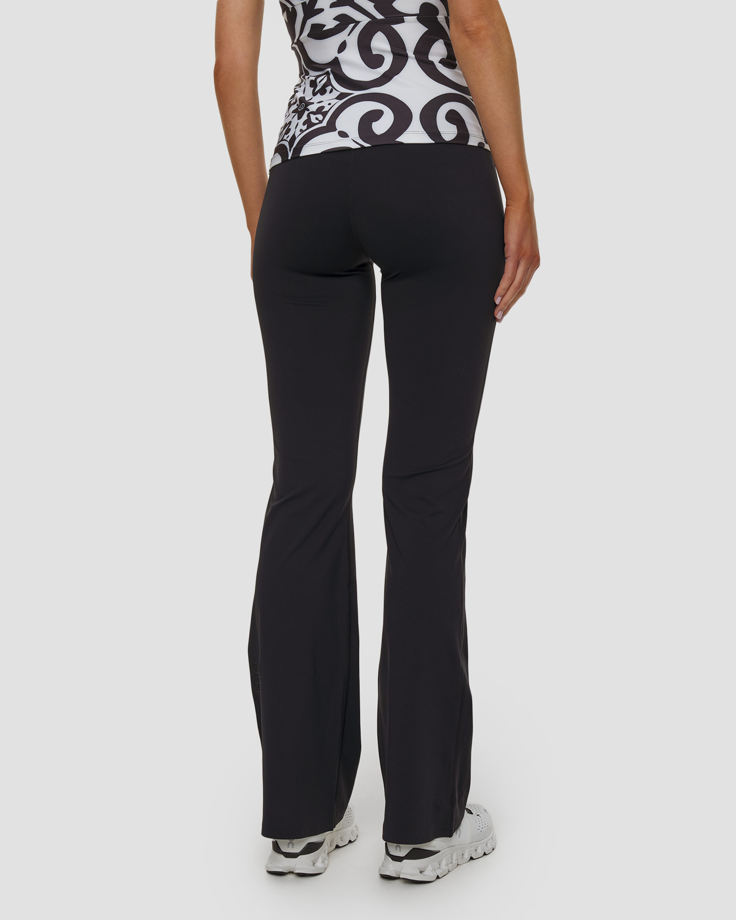 Goldbergh Lunge Damenleggings mit Schlagseite