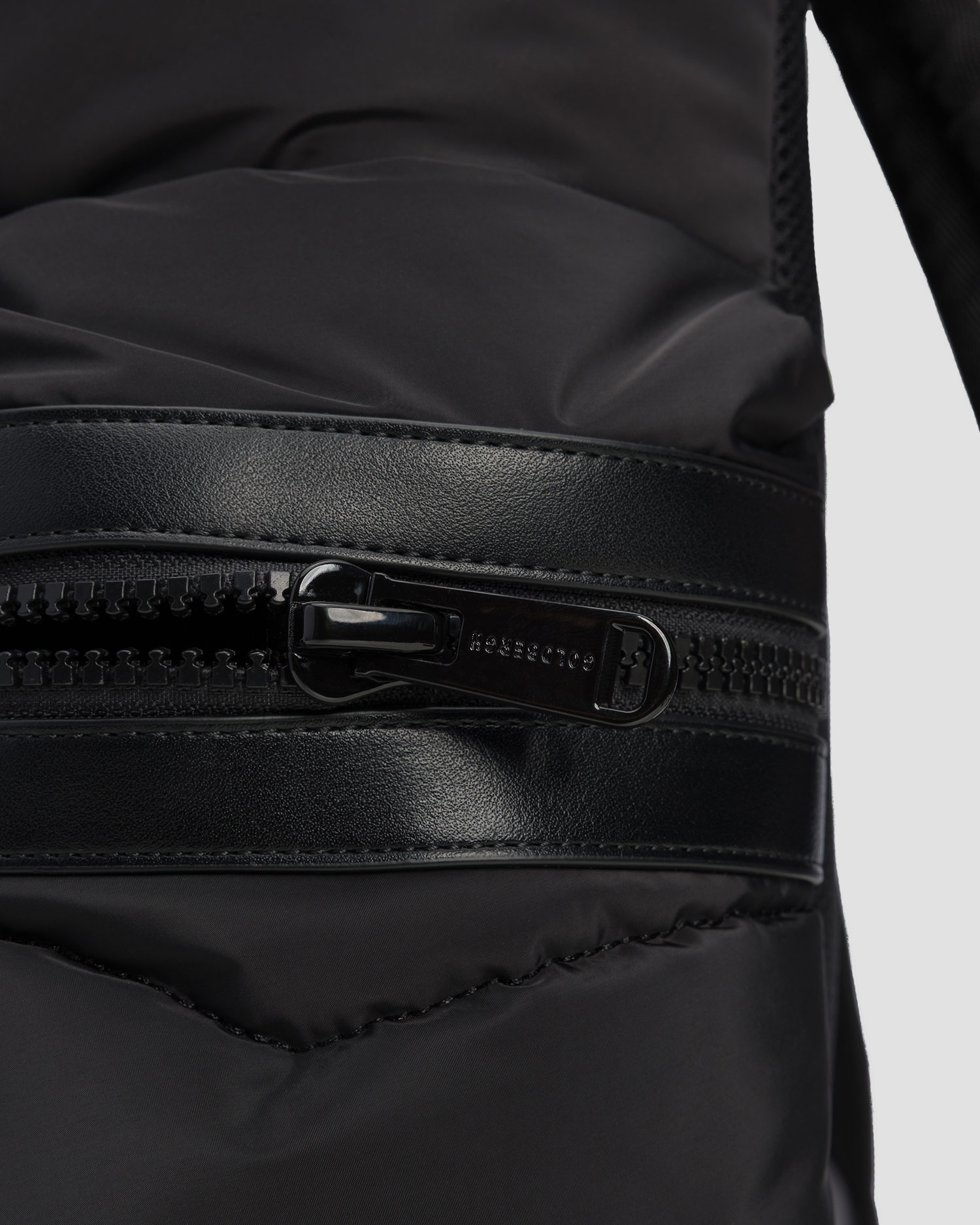 Sac à dos noir pour femmes Goldbergh Bijou