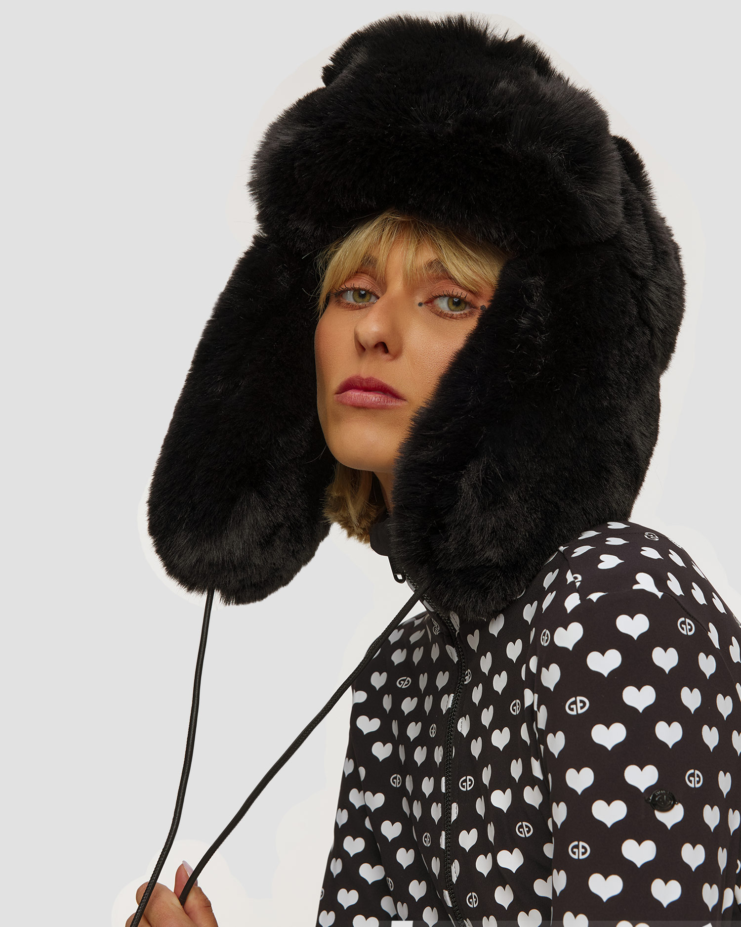 Women's trapper hat Goldbergh Cher black