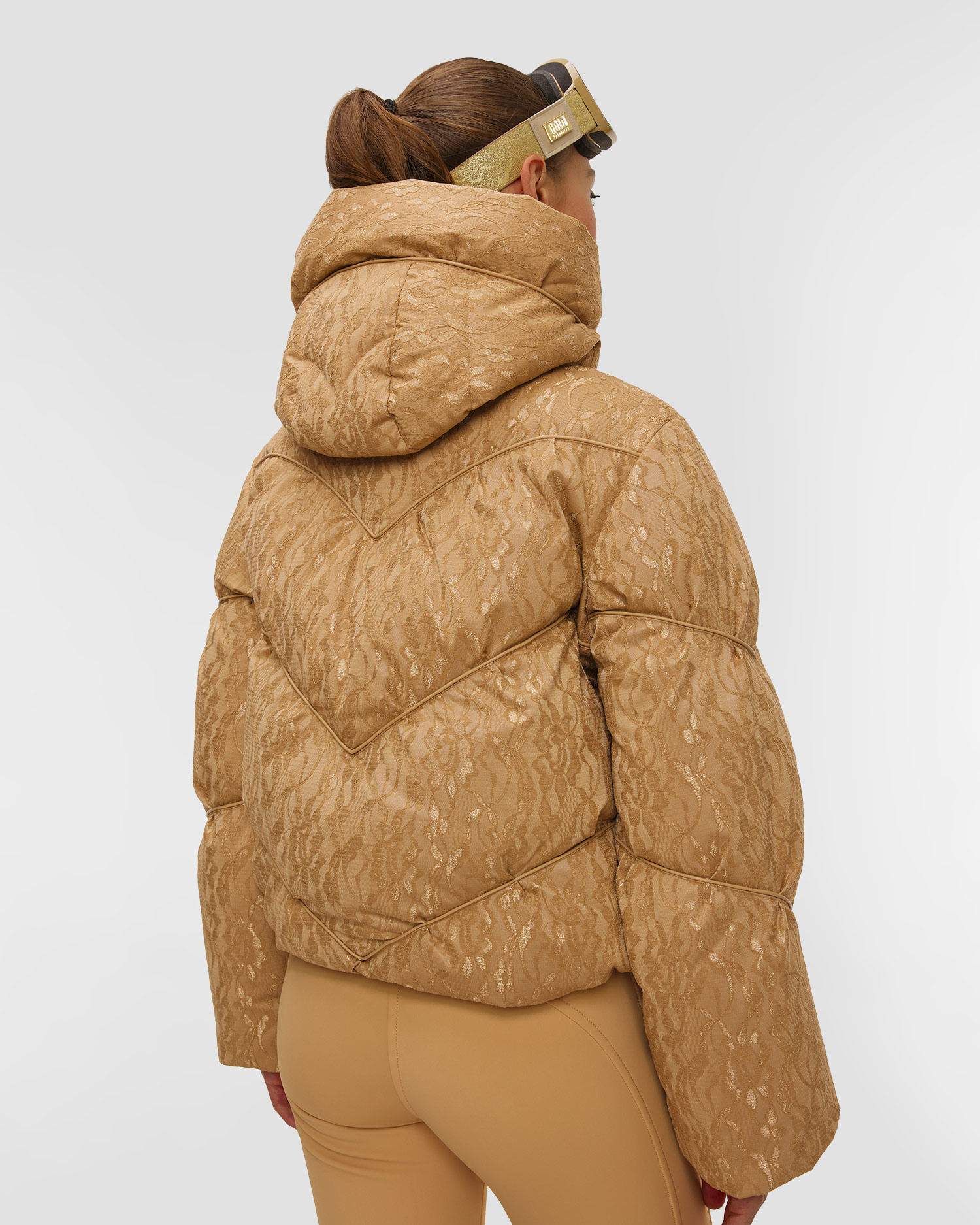 Dámska zlatá čipkovaná lyžiarska bunda Goldbergh GOLD Exclusive Fiora