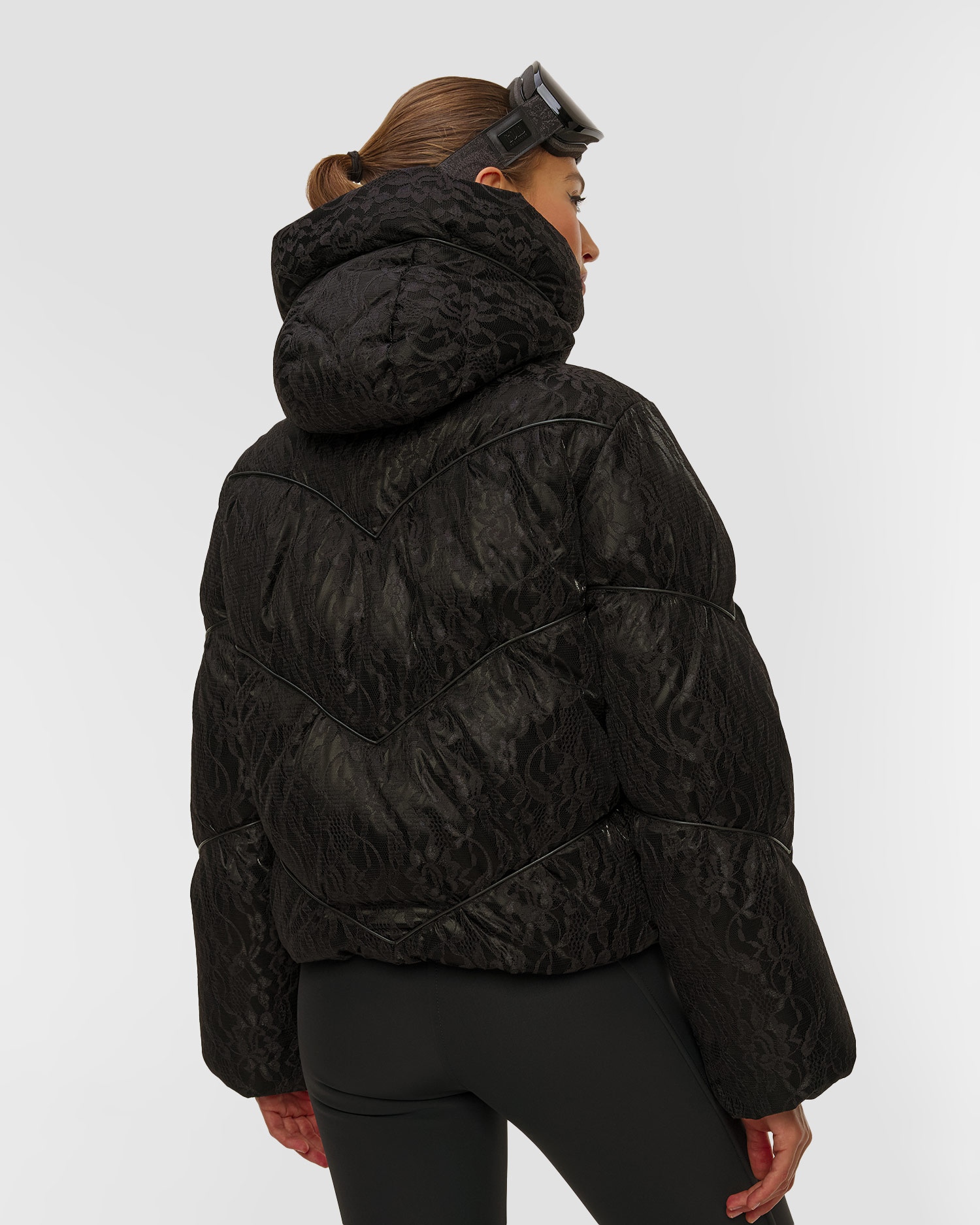 Dámska čierna čipkovaná lyžiarska bunda Goldbergh GOLD Exclusive Fiora