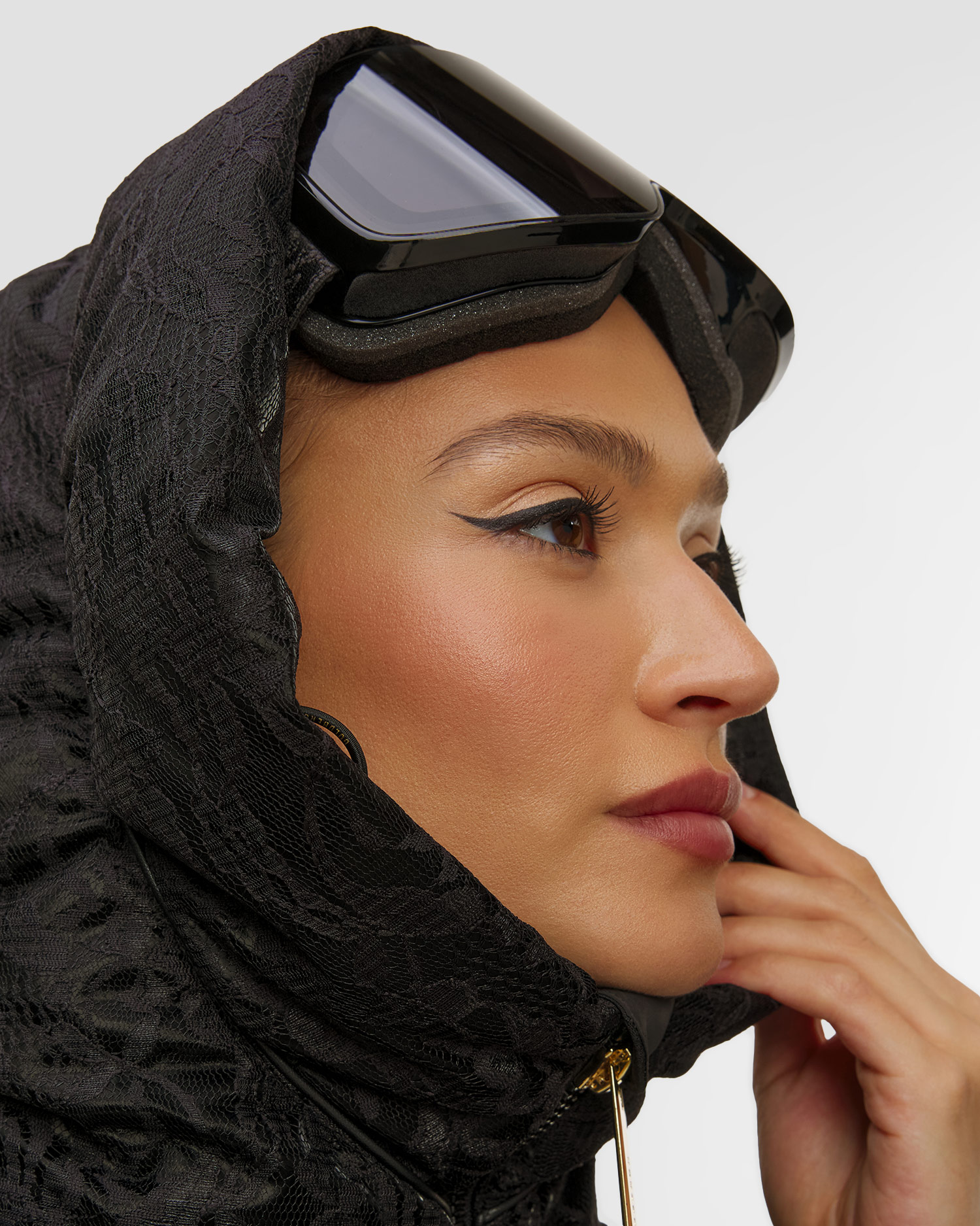 Dámska čierna čipkovaná lyžiarska bunda Goldbergh GOLD Exclusive Fiora