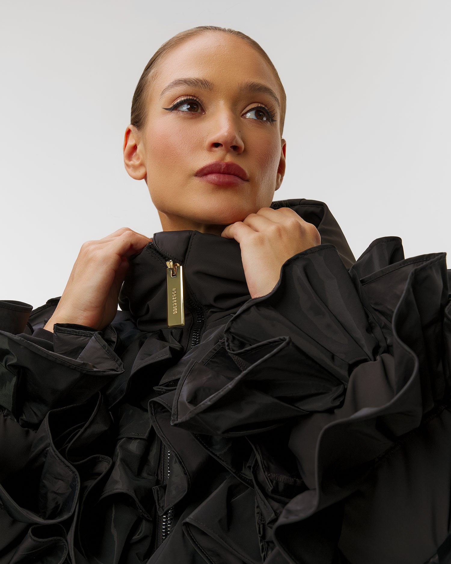 Dámska lyžiarska Couture bunda s volánikmi Goldbergh GOLD Exclusive Isadora