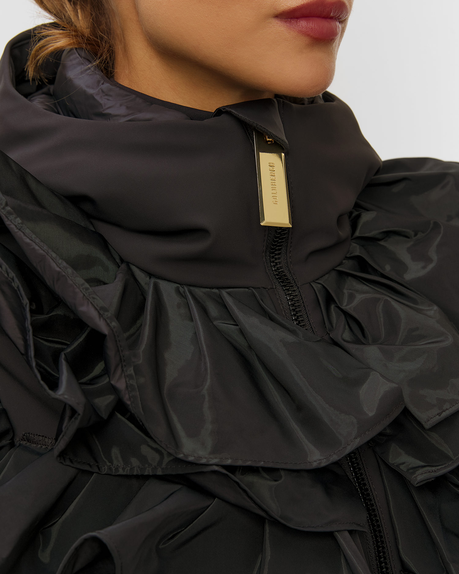 Dámska lyžiarska Couture bunda s volánikmi Goldbergh GOLD Exclusive Isadora