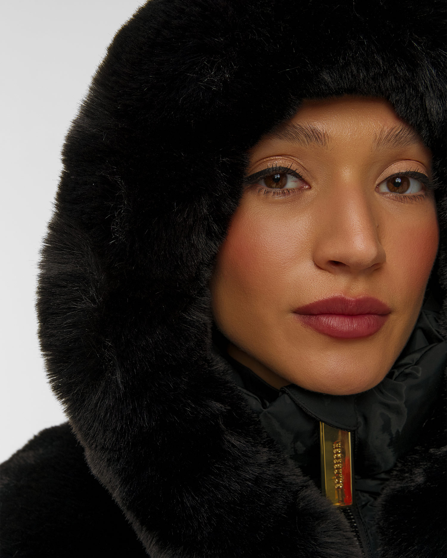 Čierna bunda s kožušinou Goldbergh GOLD Exclusive Amore