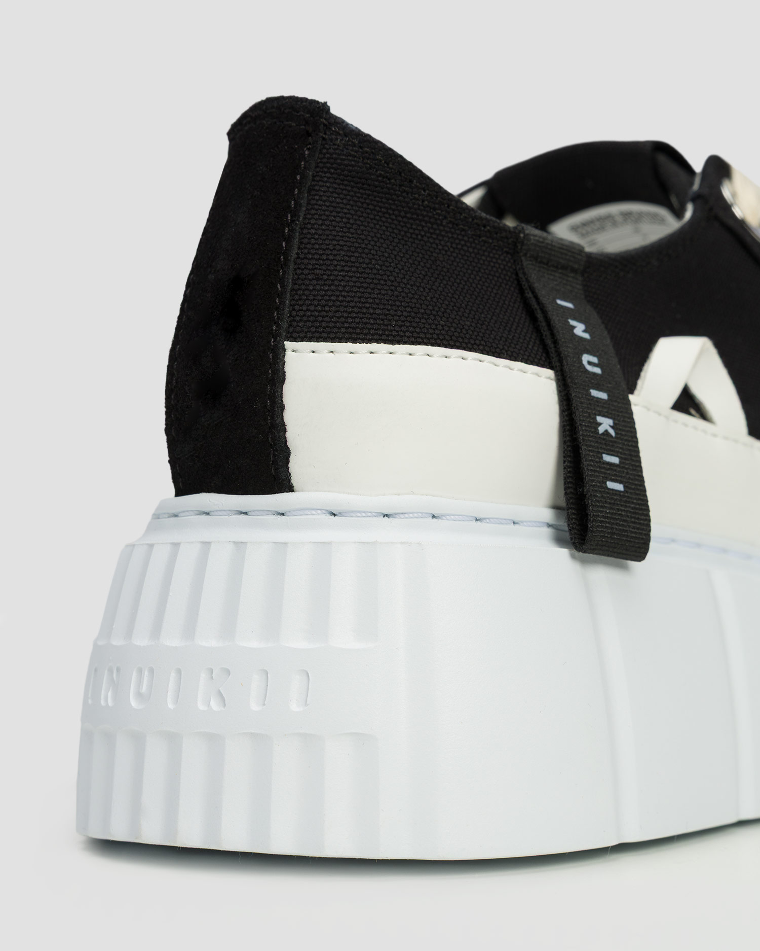 Women's black shoes Inuikii Matilda Canvas Low