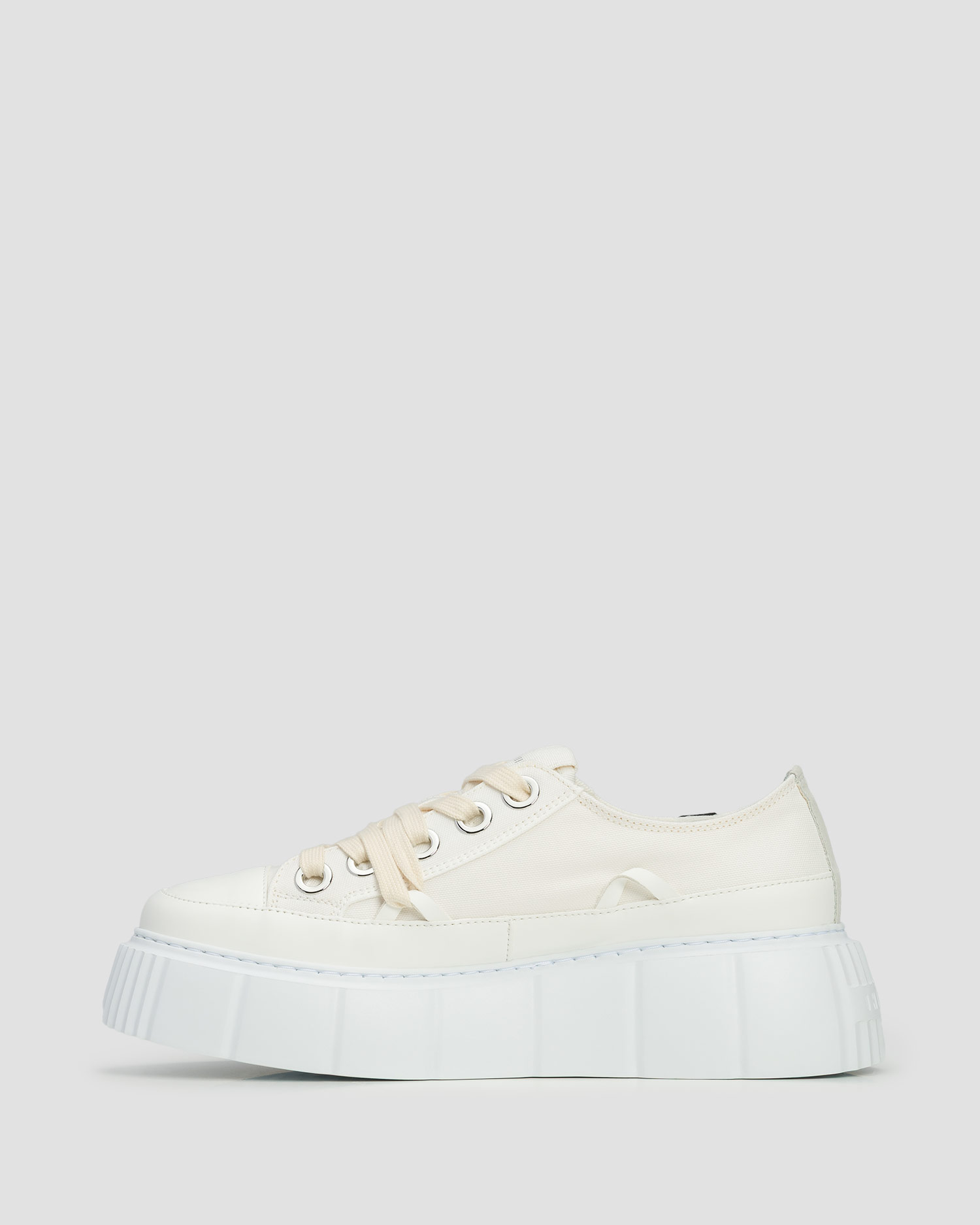 Women's white shoes Inuikii Matilda Canvas Low