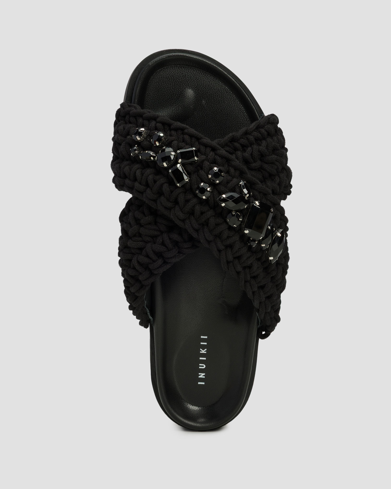 Tongs Inuikii Woven Stones