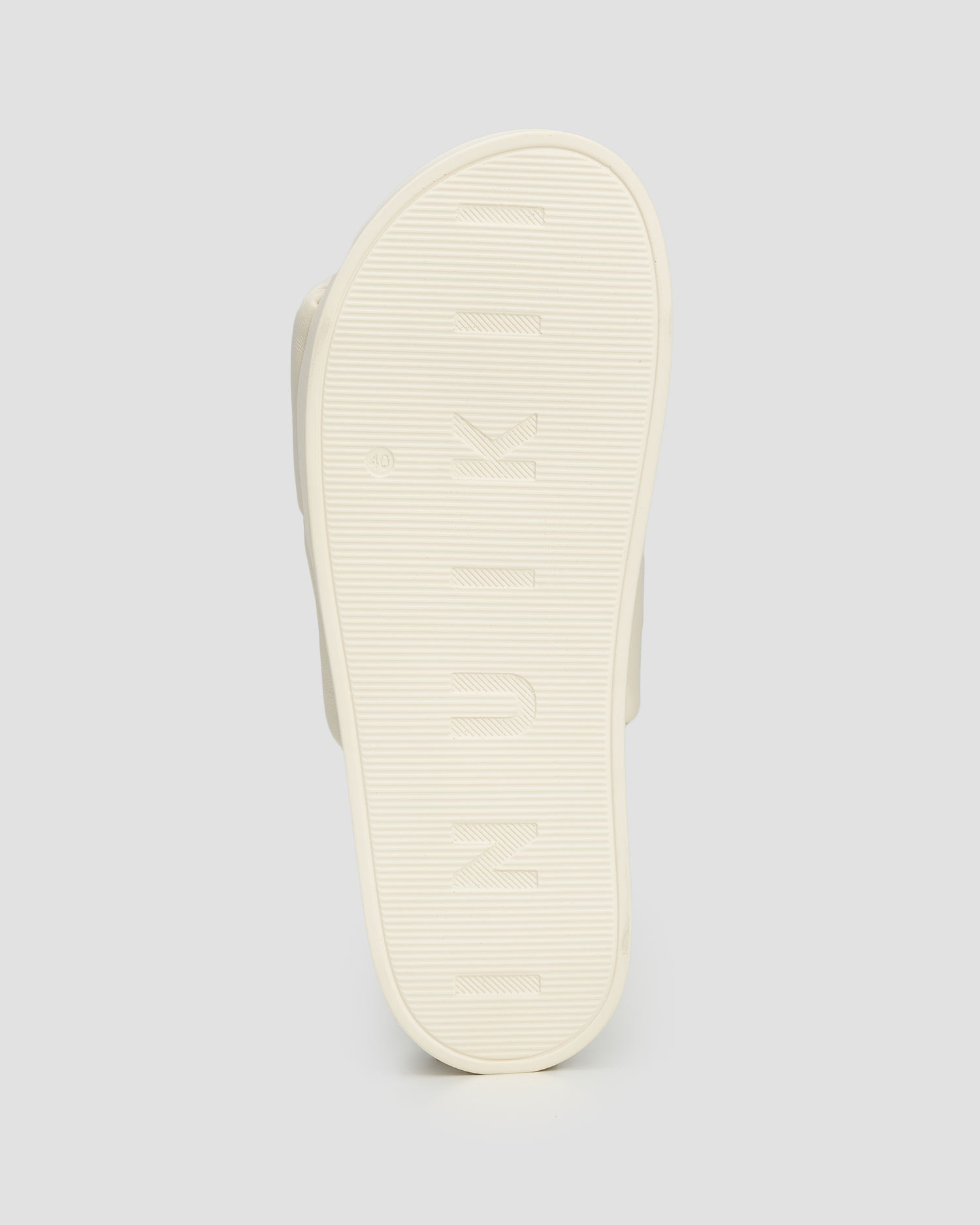Ciabatte bianche da donna Inuikii Soft Crossed