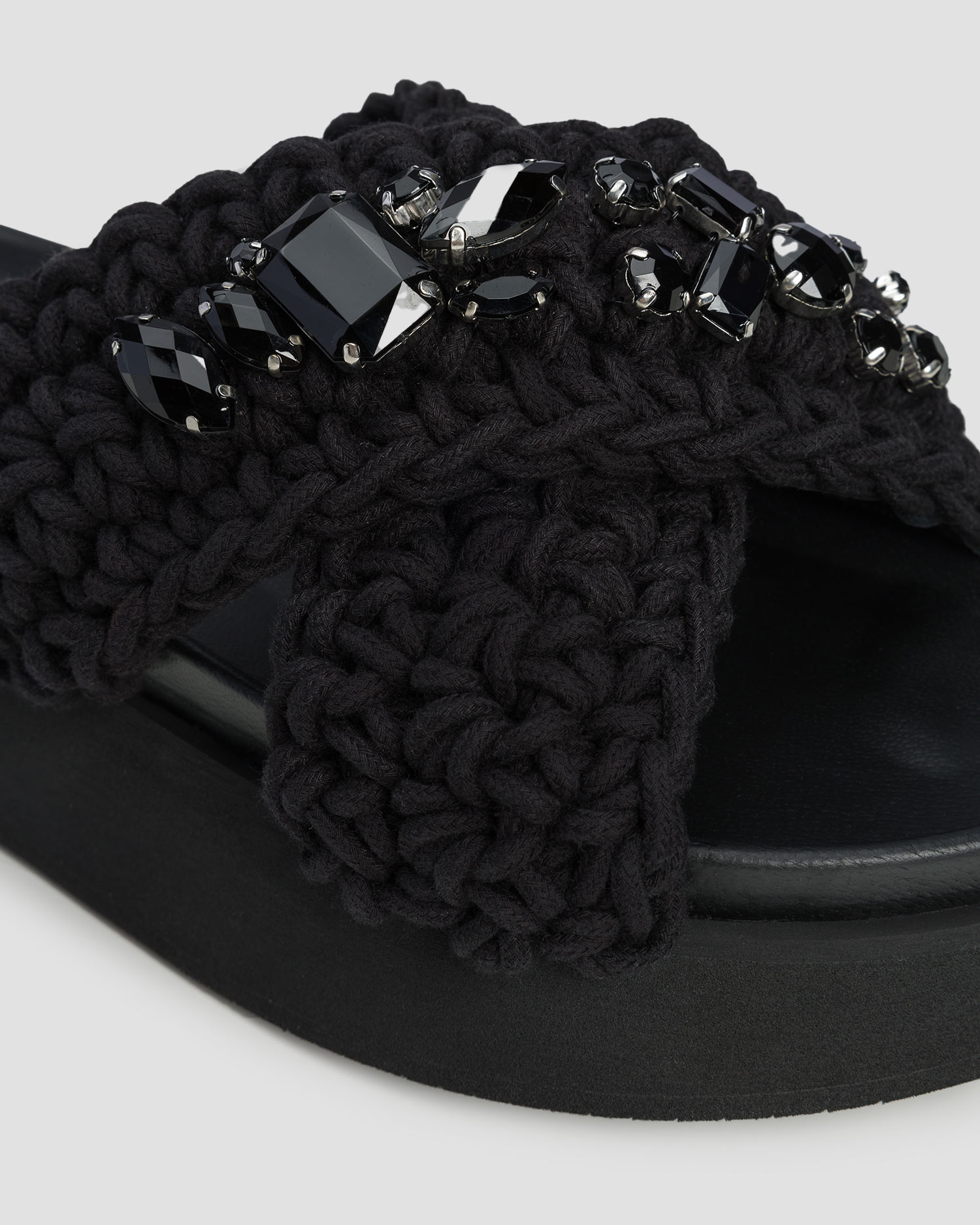 Ciabatte nere con plateau da donna Inuikii Woven Stones Platform
