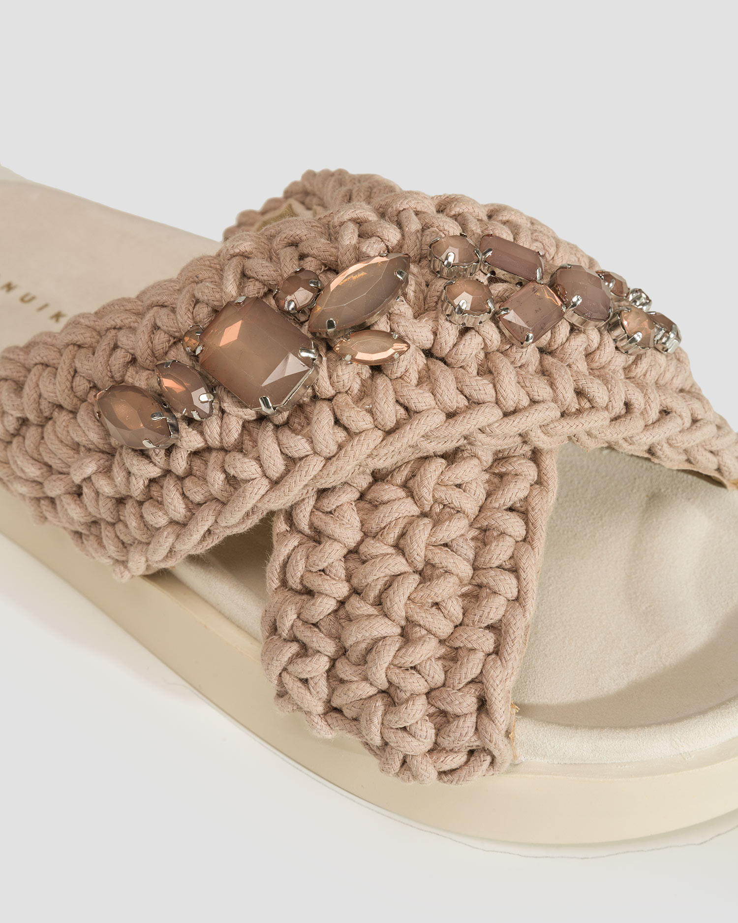 Sliders Inuikii Woven Stones