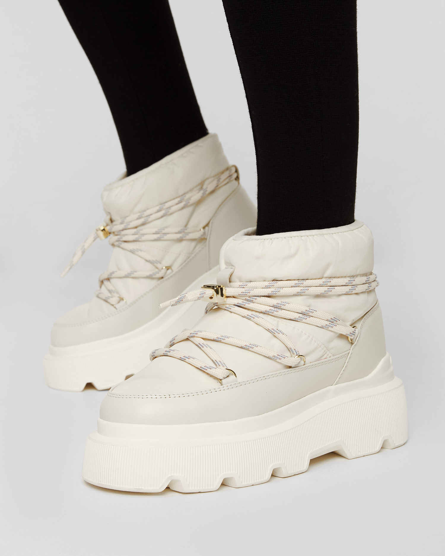 Women's winter boots Inuikii Endurance Puffer 