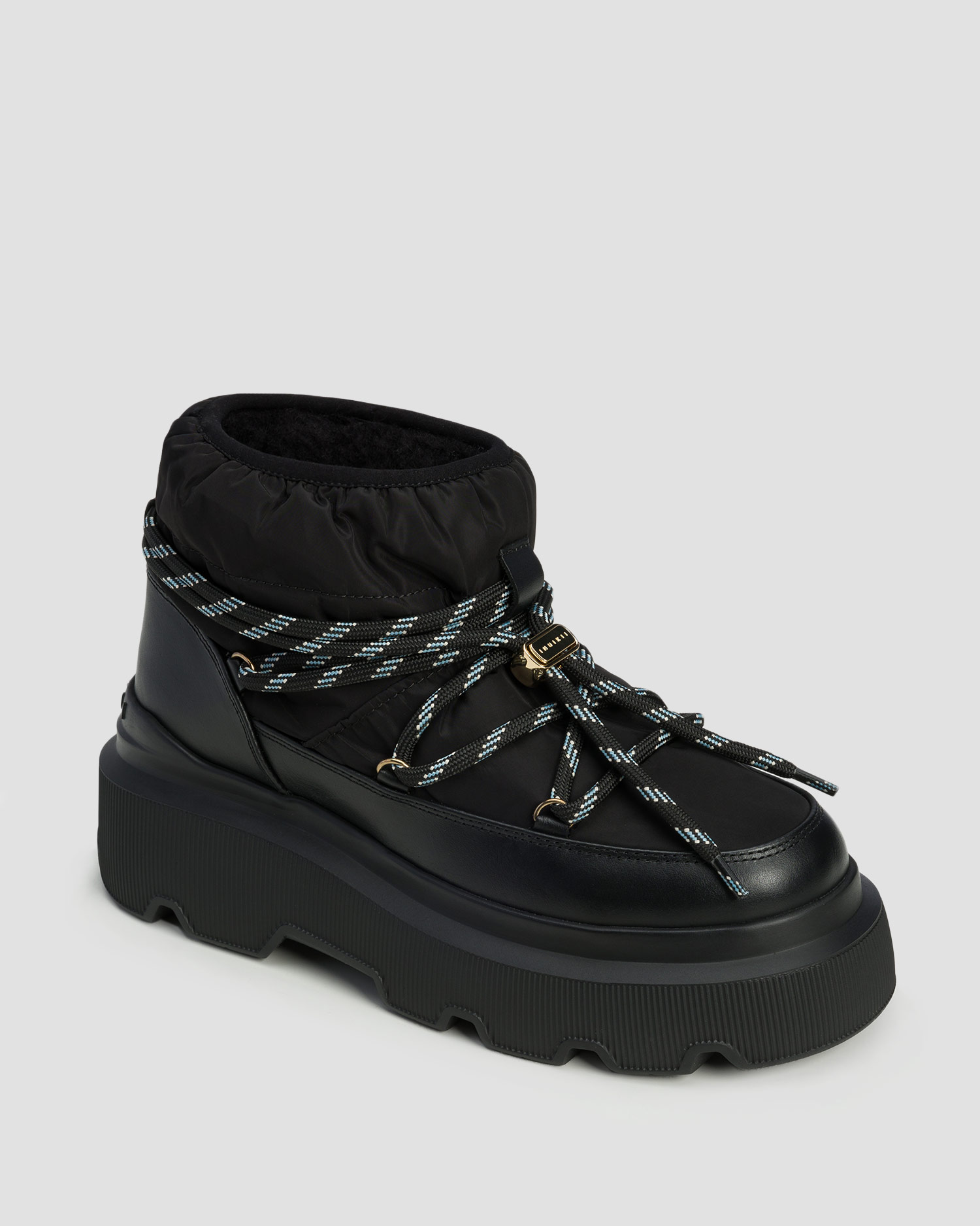 Women's black winter boots Inuikii Endurance Puffer