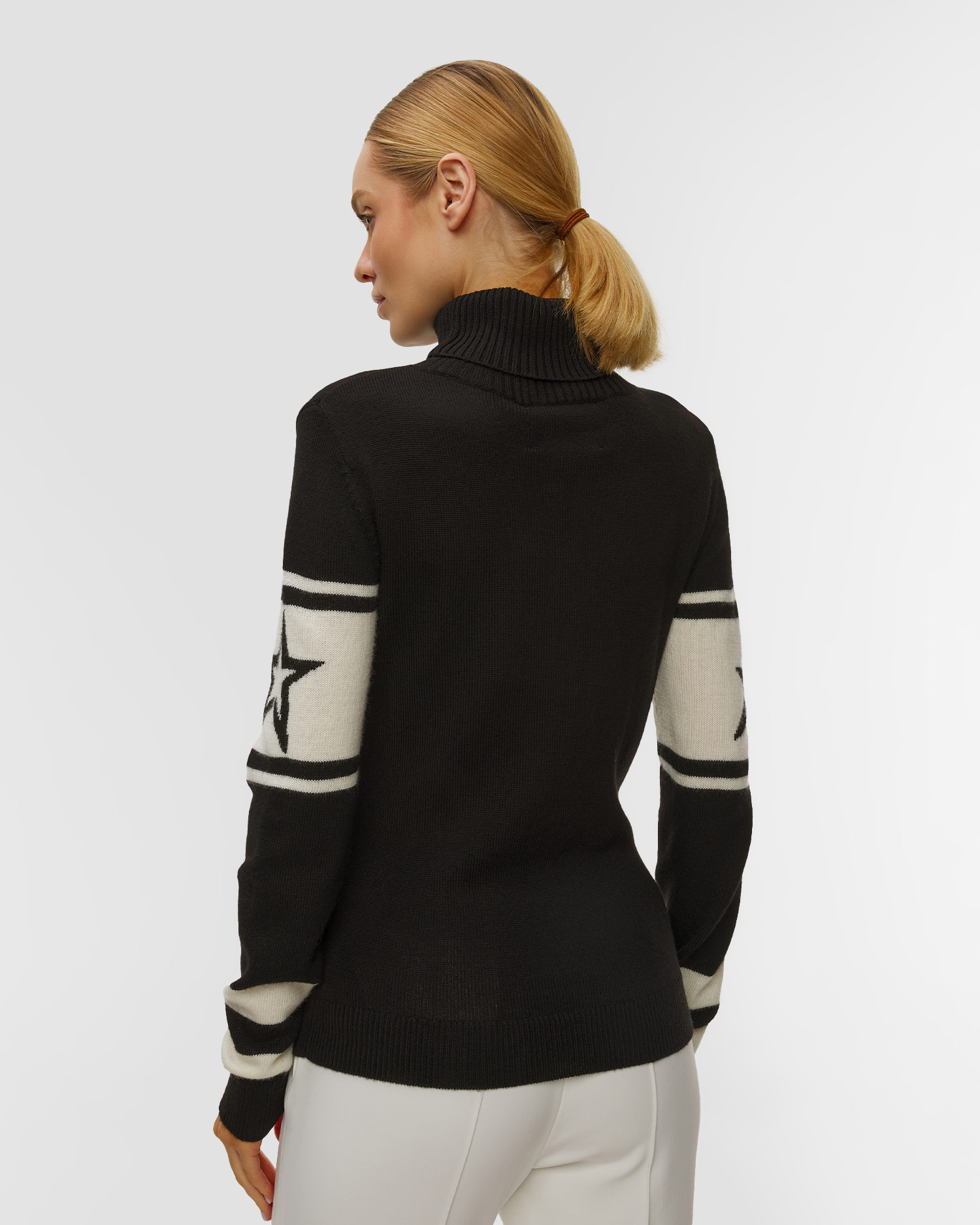 Perfect Moment Schild Damenpullover aus Wolle in Schwarz