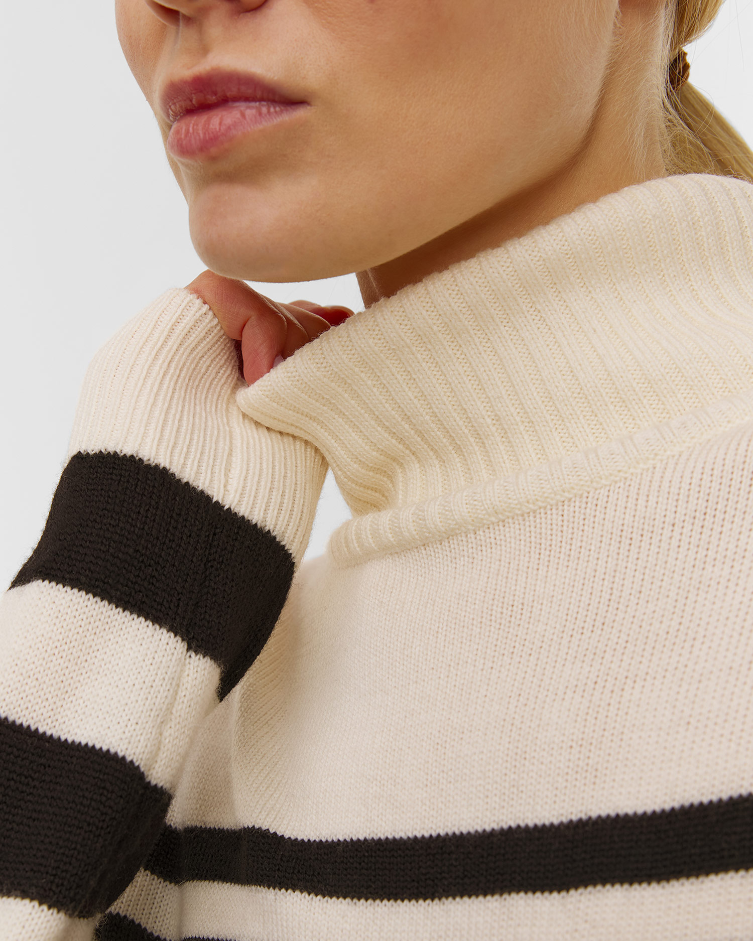 PERFECT MOMENT SCHILD Wollpullover