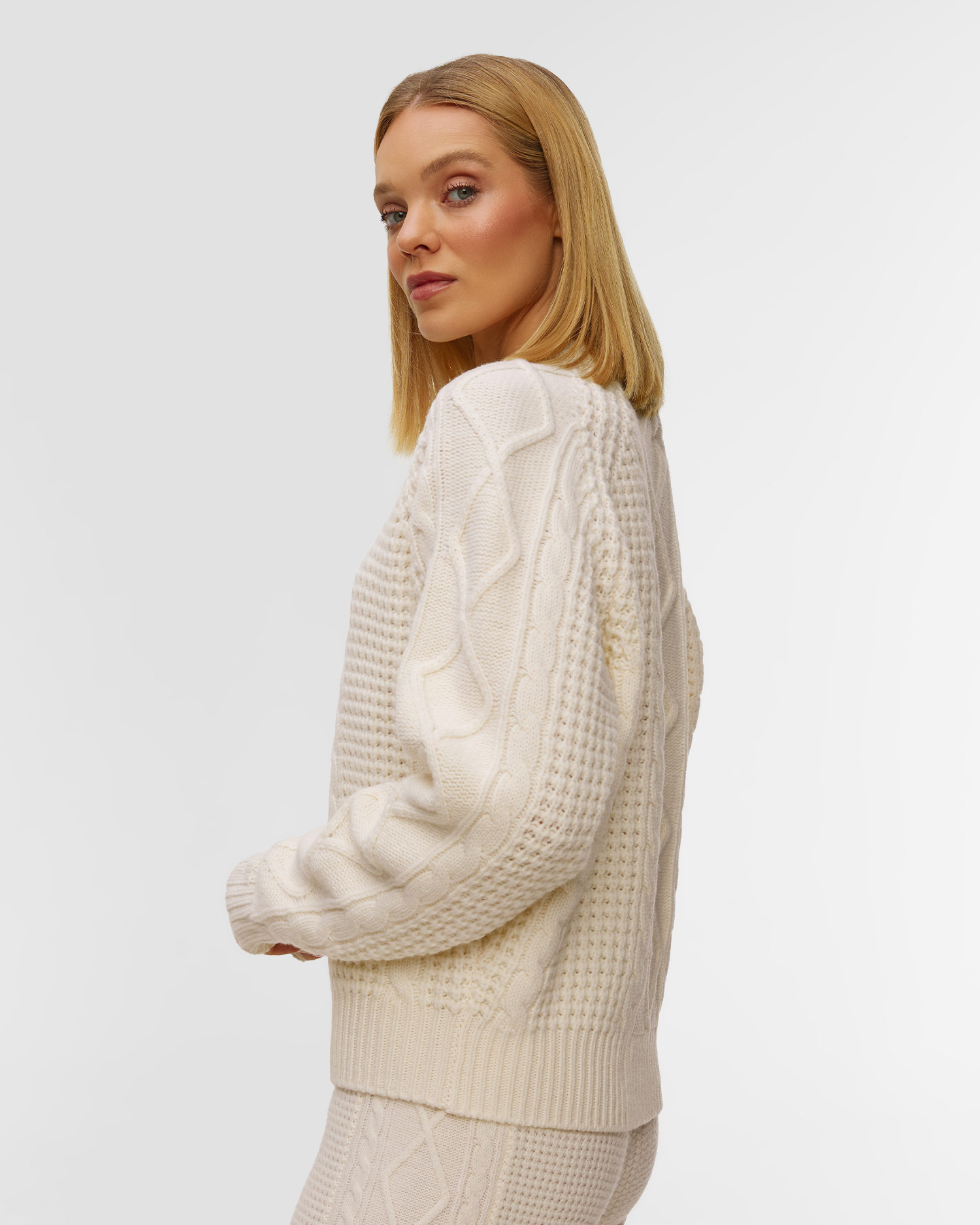 Sweter wełniany damski Perfect Moment Crystal Crew Neck Sweater