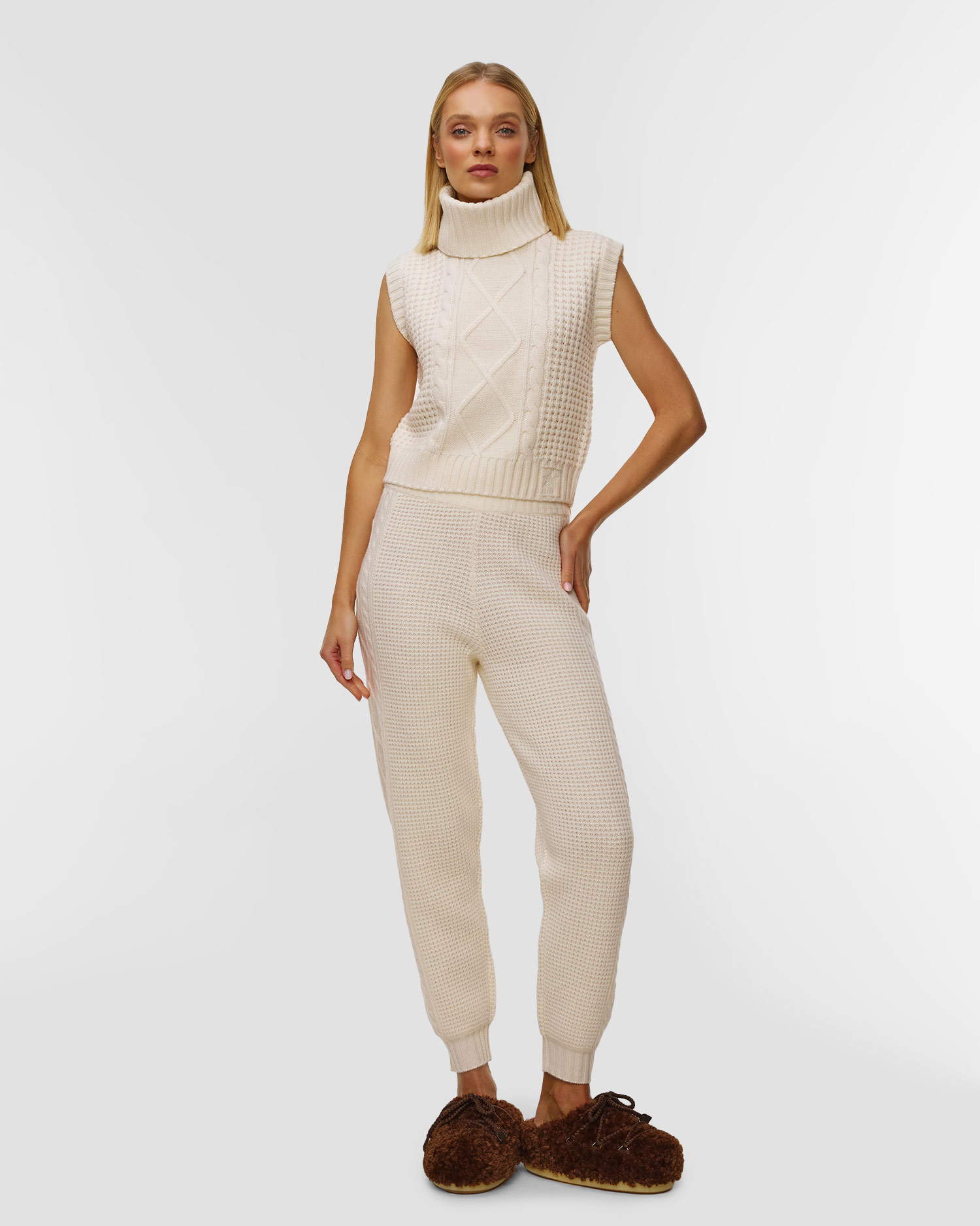 Wełniany sweter z golfem damski Perfect Moment Crystal Tank Top