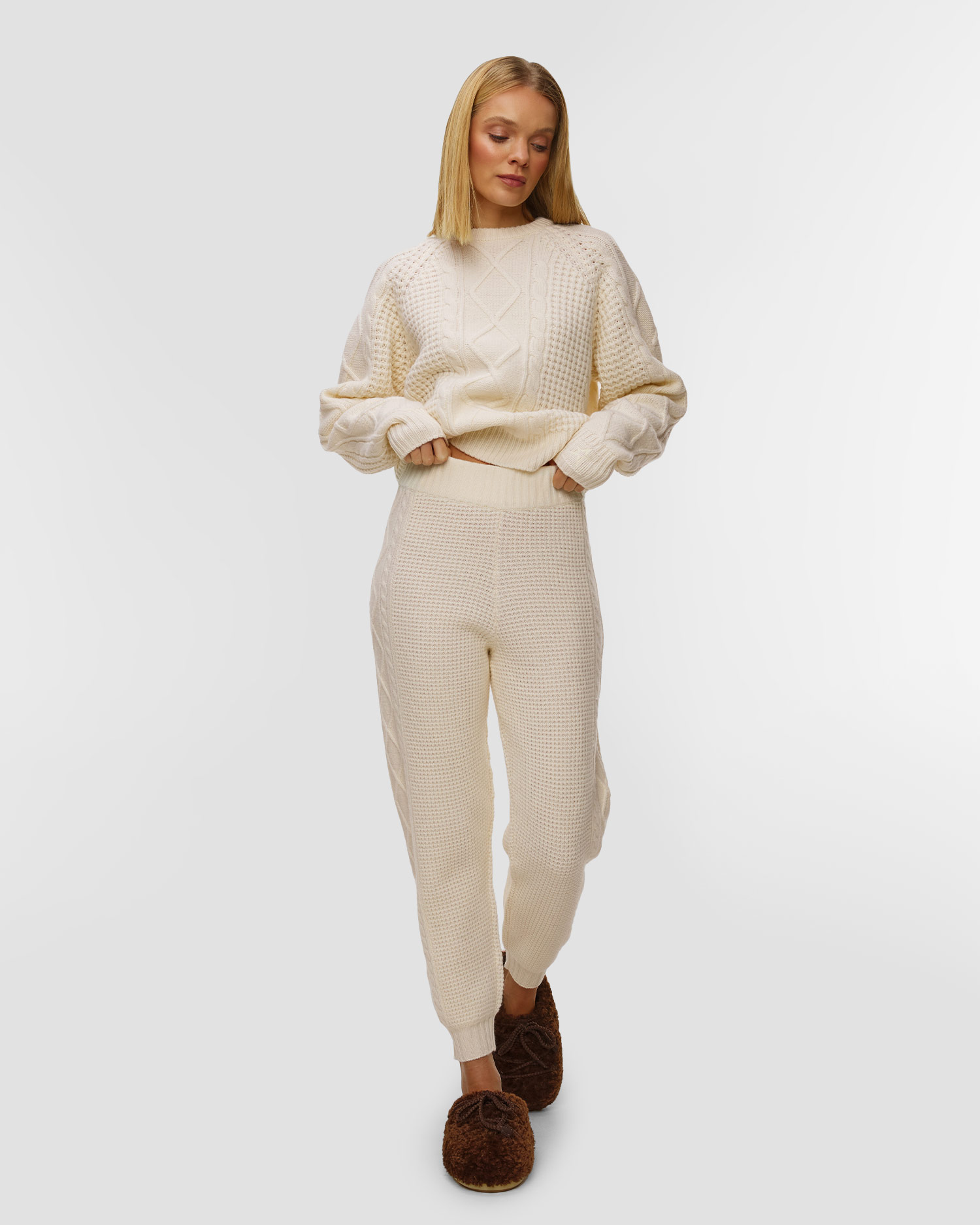 Pantaloni din lână pentru femei Perfect Moment Crystal Jogger