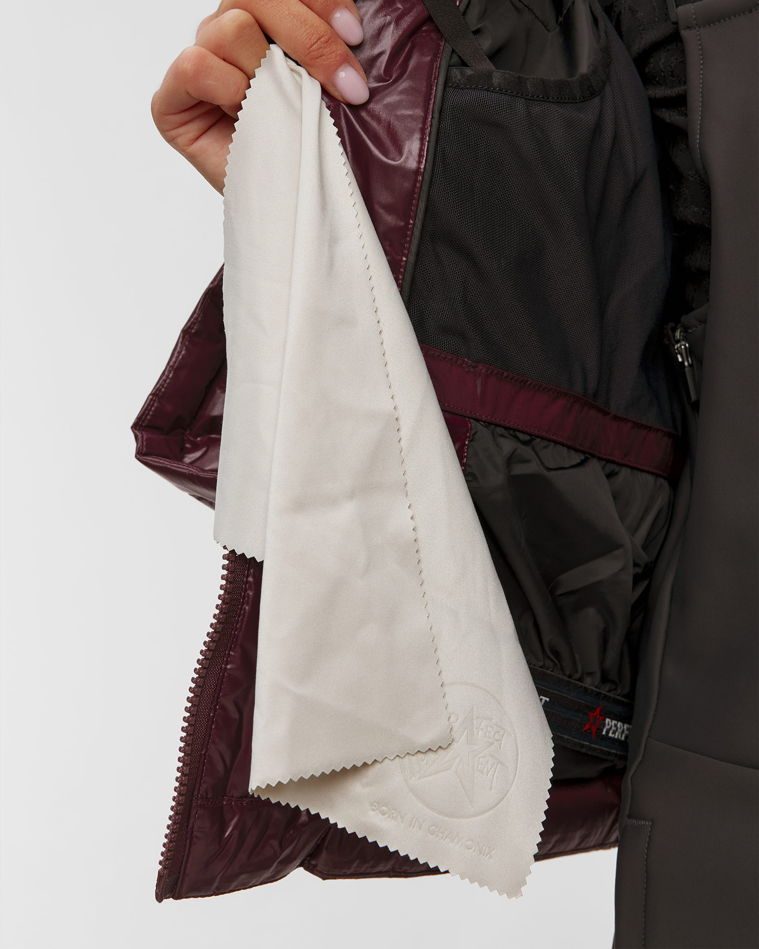 Dámska bordová lyžiarska bunda Perfect Moment Polar Flare Ski Jacket III