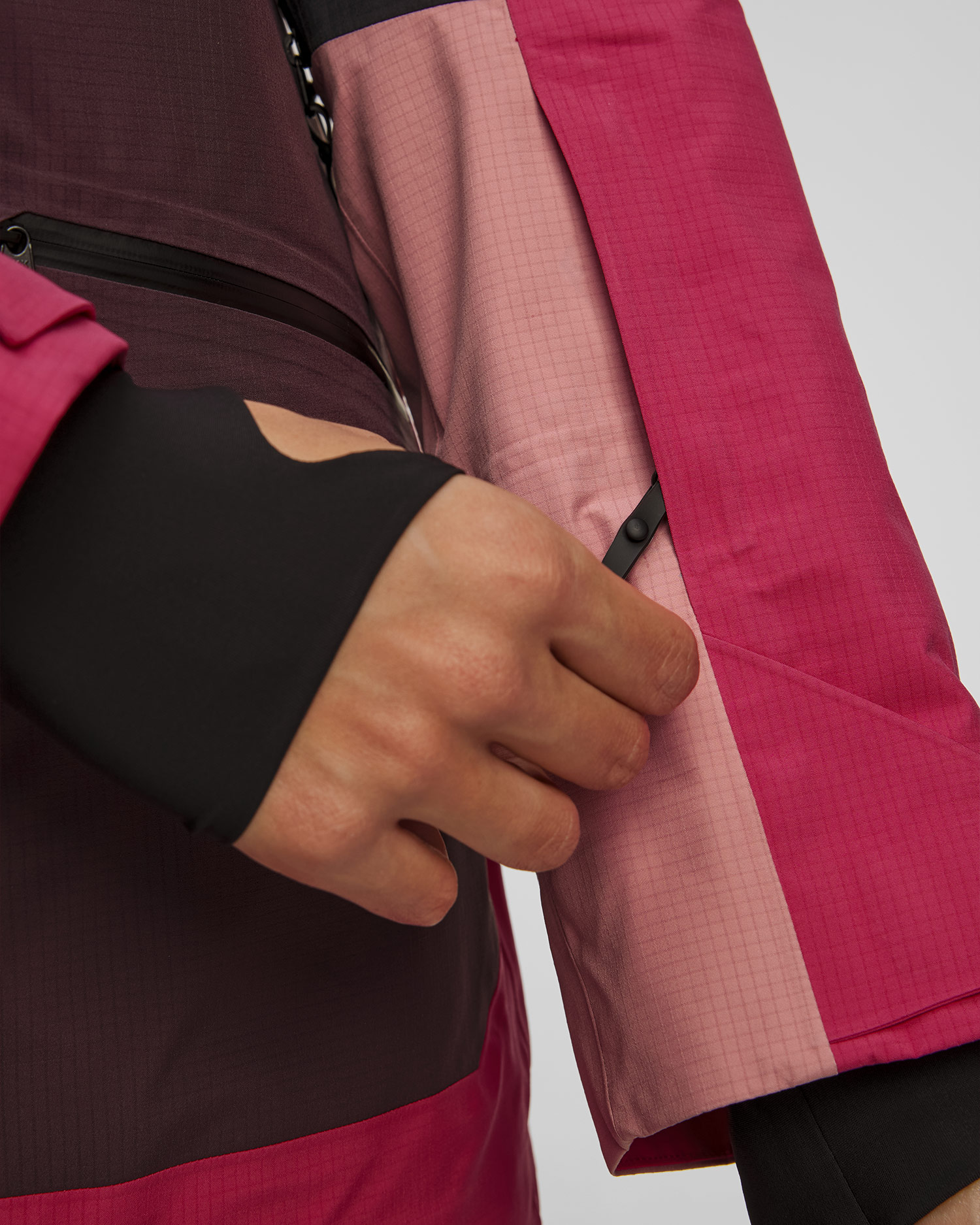 Dámská hardshellová bunda Peak Performance Vertical Gore-TEX® PRO 3L