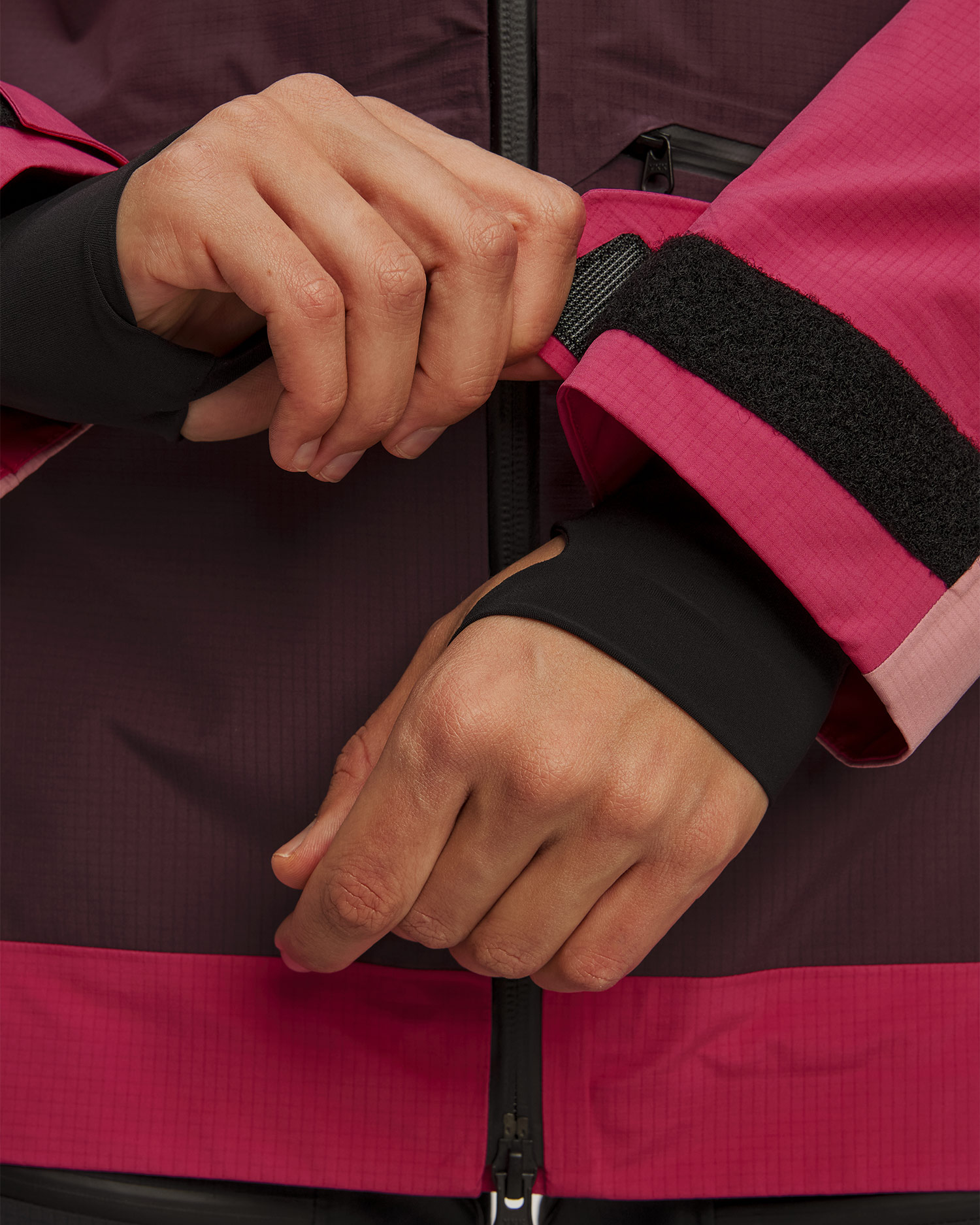 Dámská hardshellová bunda Peak Performance Vertical Gore-TEX® PRO 3L