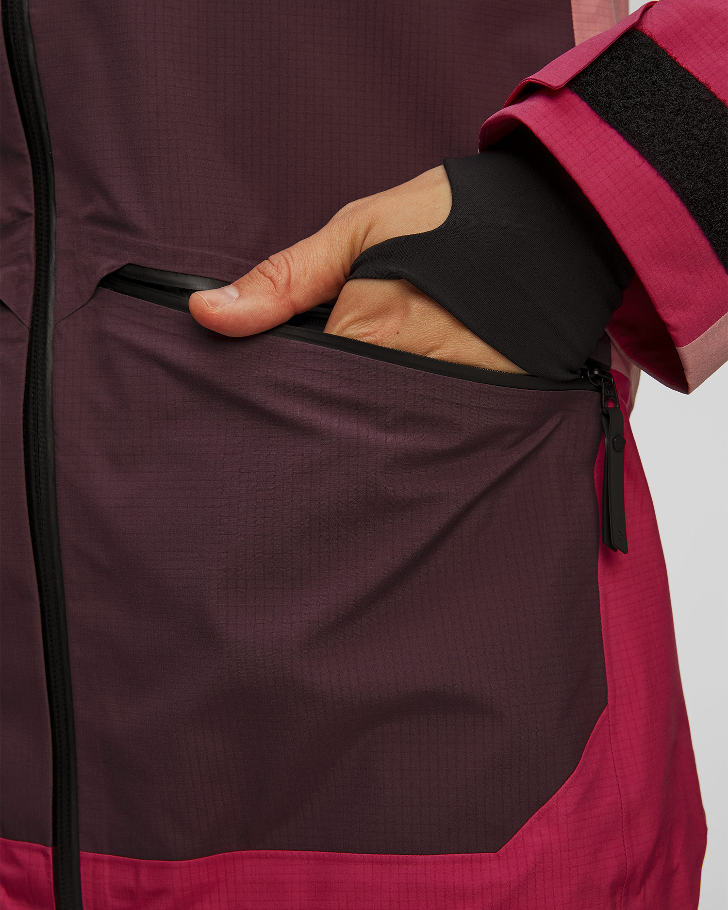 Dámská hardshellová bunda Peak Performance Vertical Gore-TEX® PRO 3L