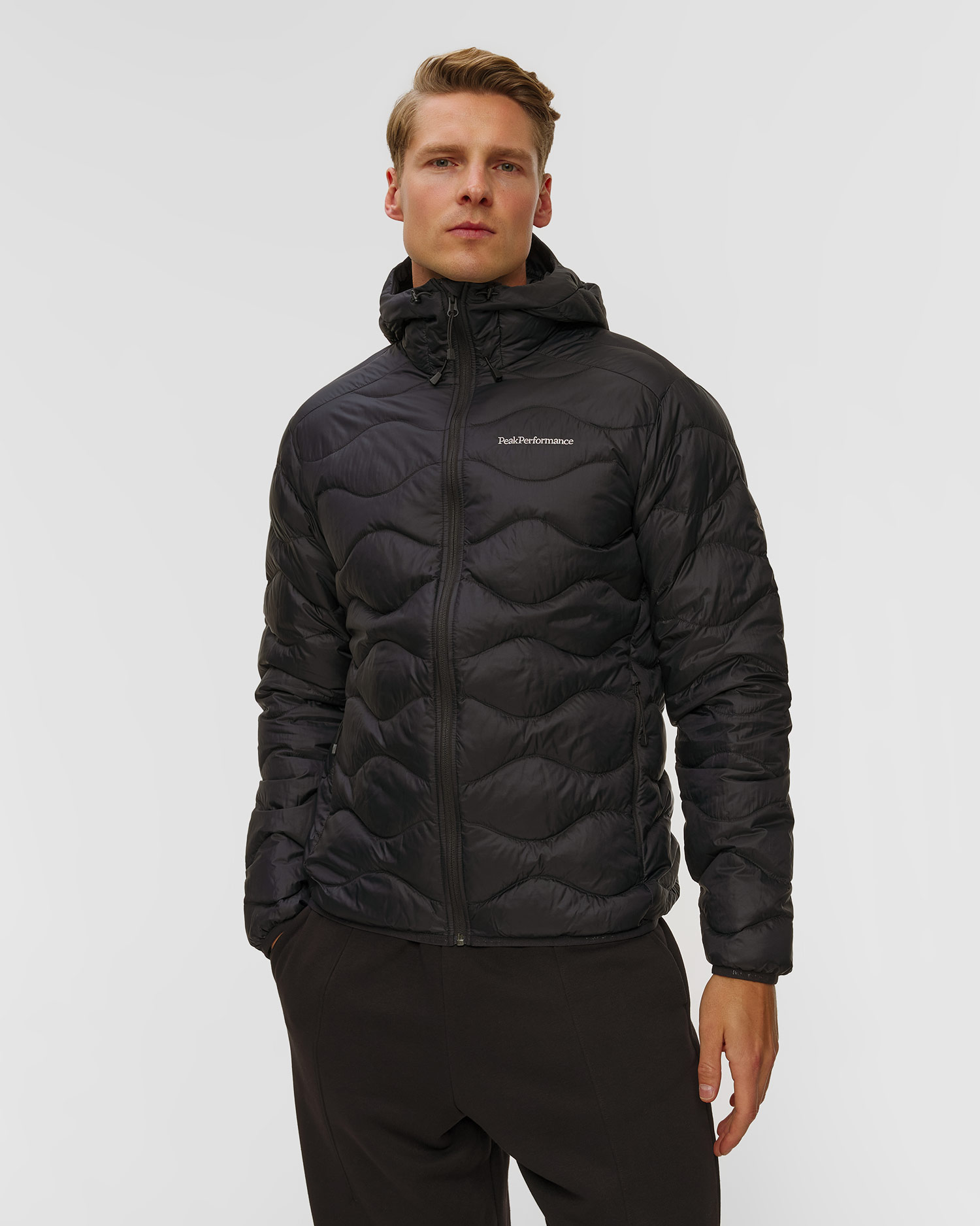 Pánska páperová bunda s kapucňou Peak Performance Helium Down Hood Jacket