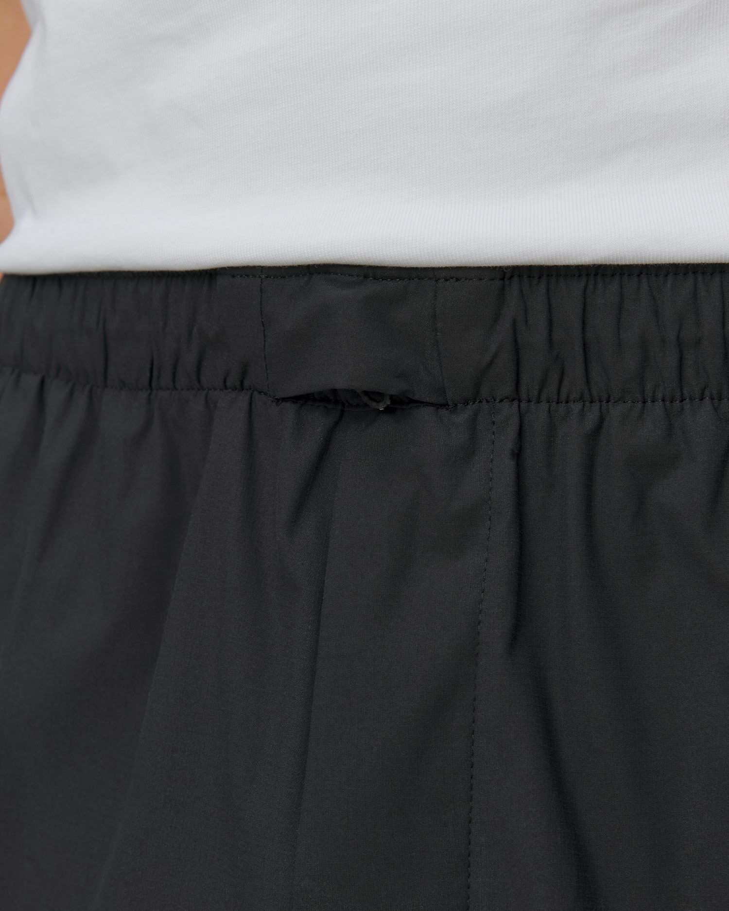 Men's Peak Performance M Outdoor Cargo Shorts black