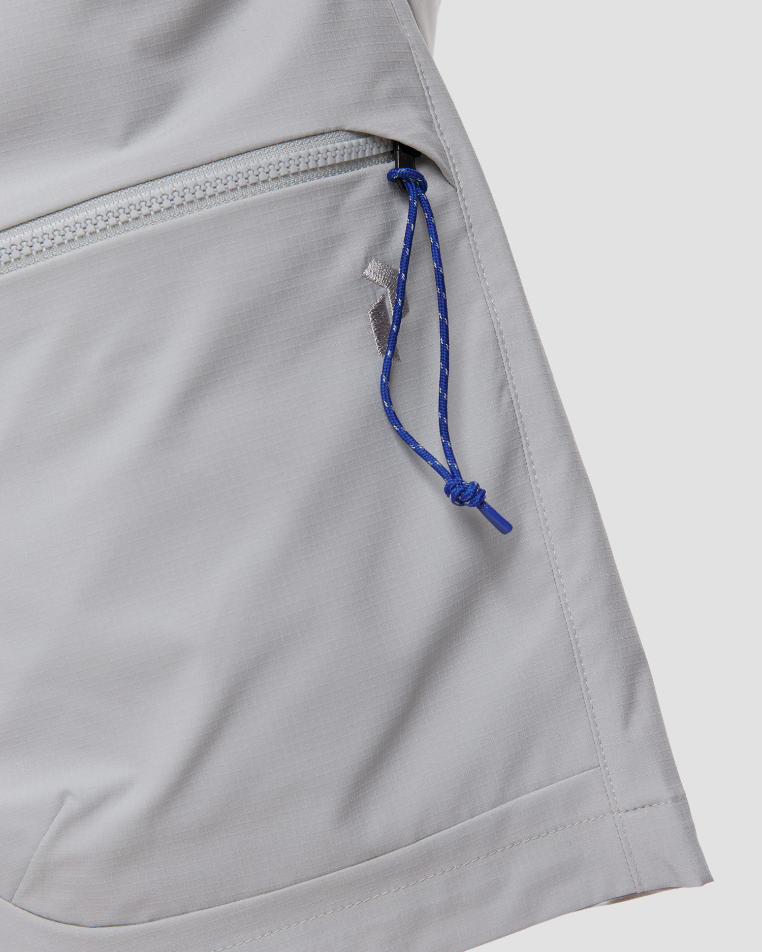Men's trekking Peak Performance M Outdoor Cargo Shorts grey