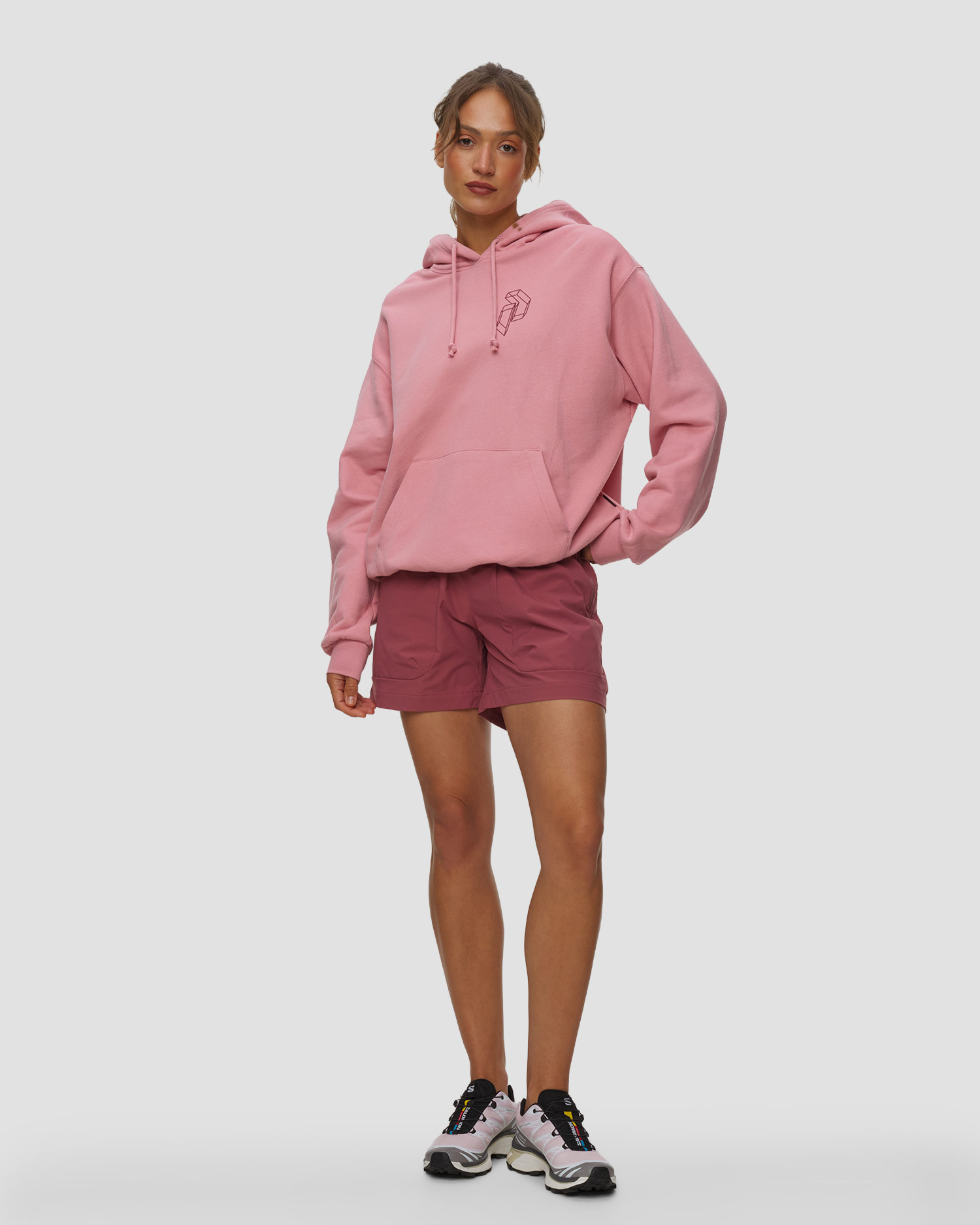 Spodenki trekkingowe damskie Peak Performance W Outdoor Cargo Shorts różowe