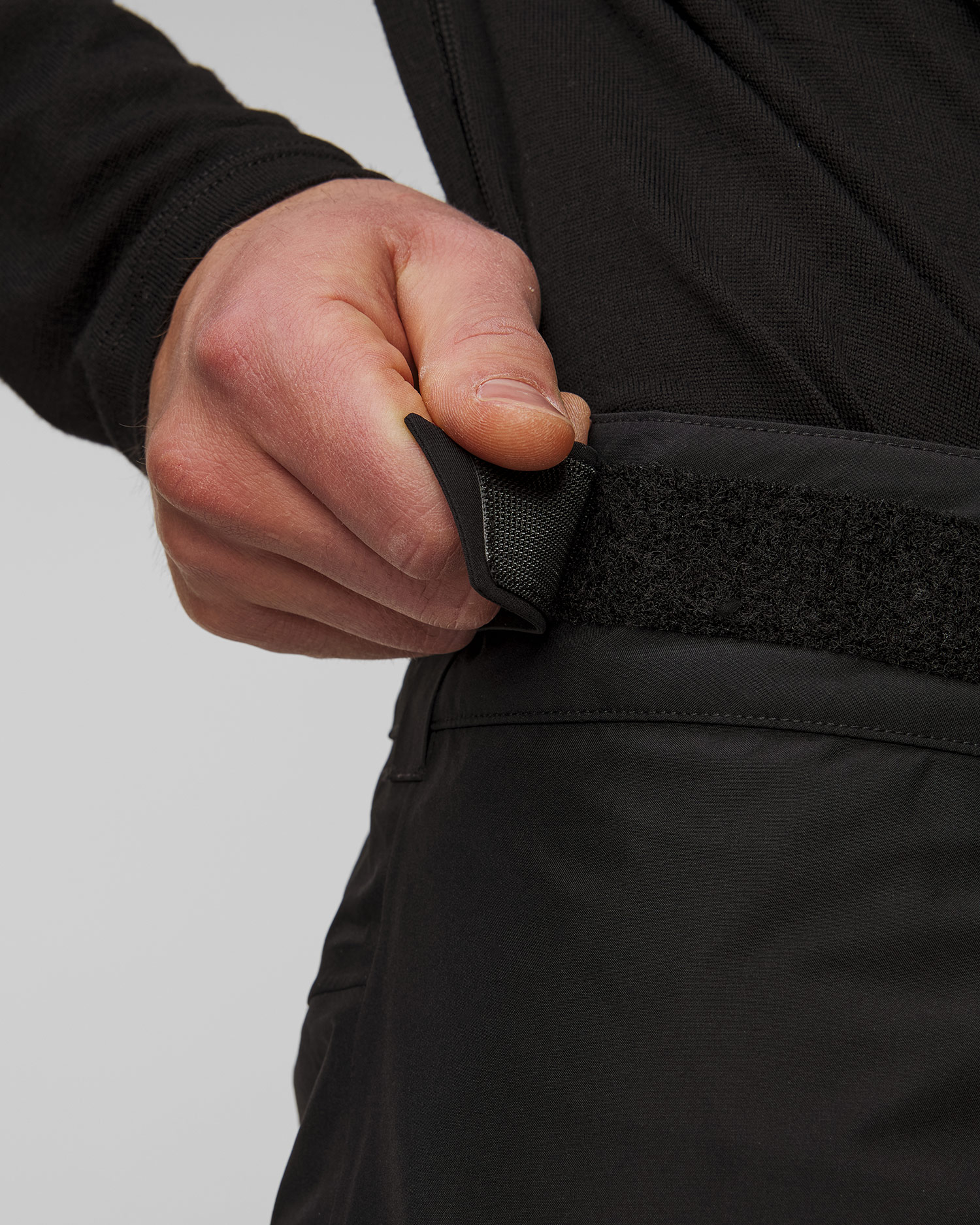 Černé pánské lyžařské kalhoty Peak Performance Gravity Gore-Tex 3L