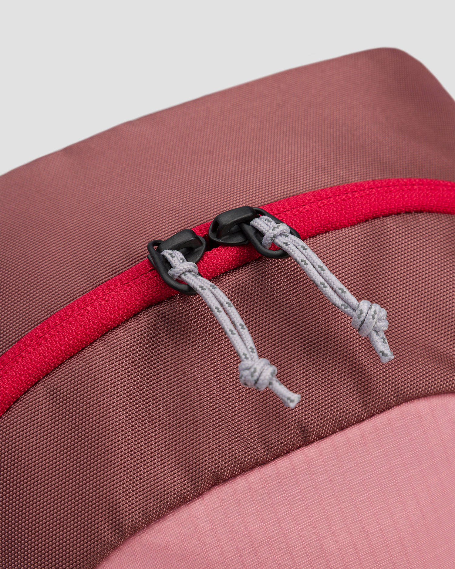 Unisex batoh Peak Performance Outdoor Crossbody Bag