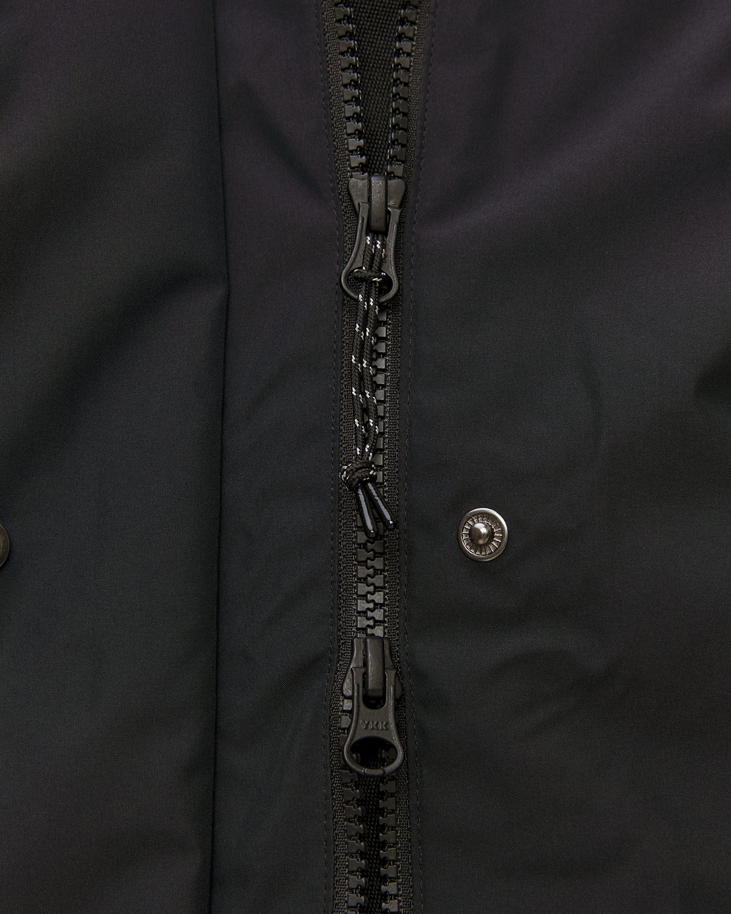 Peak Performance W Treeline Insulated Parka Damen-Regenmantel in Schwarz