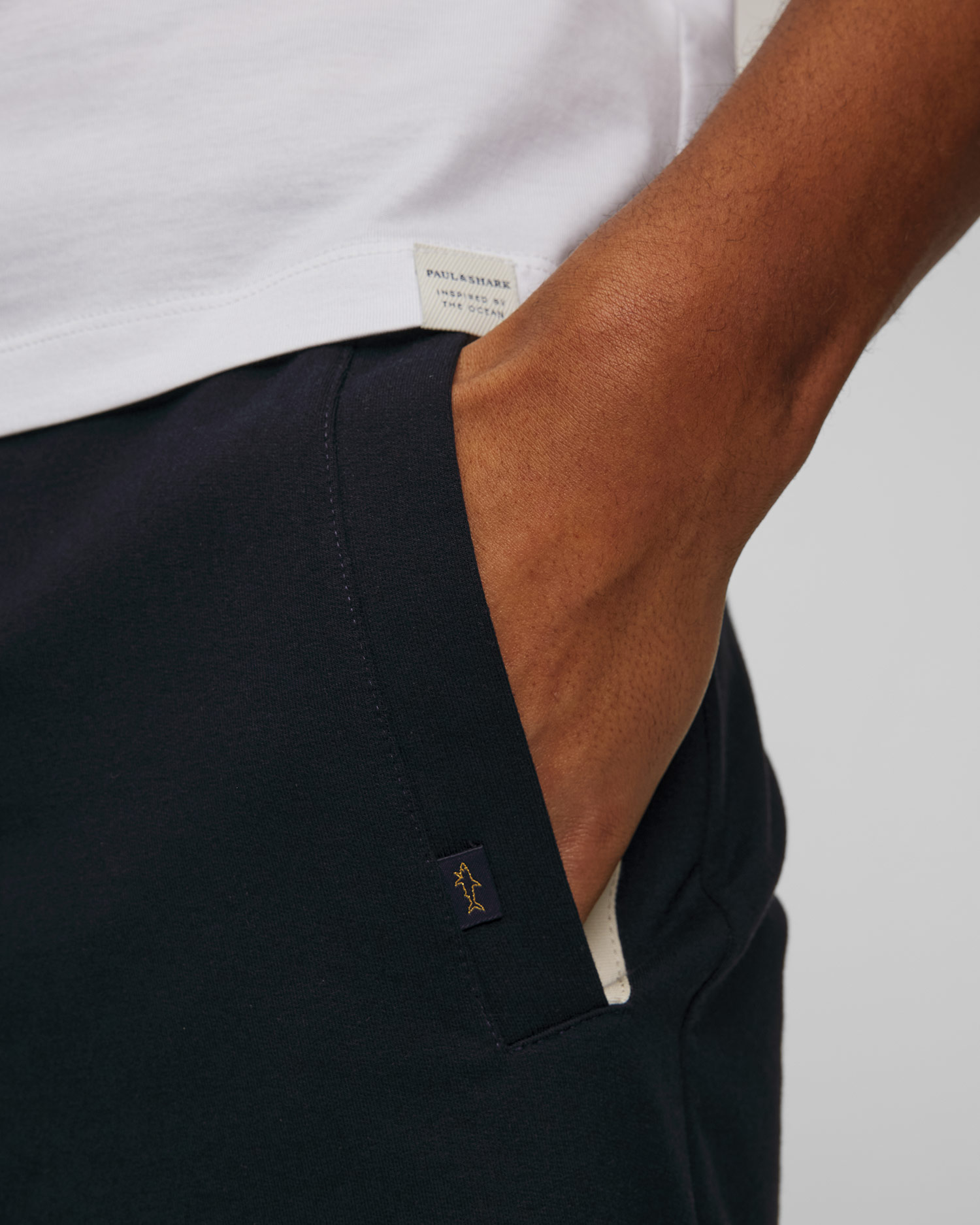 Pánske tmavomodré šortky Paul&Shark