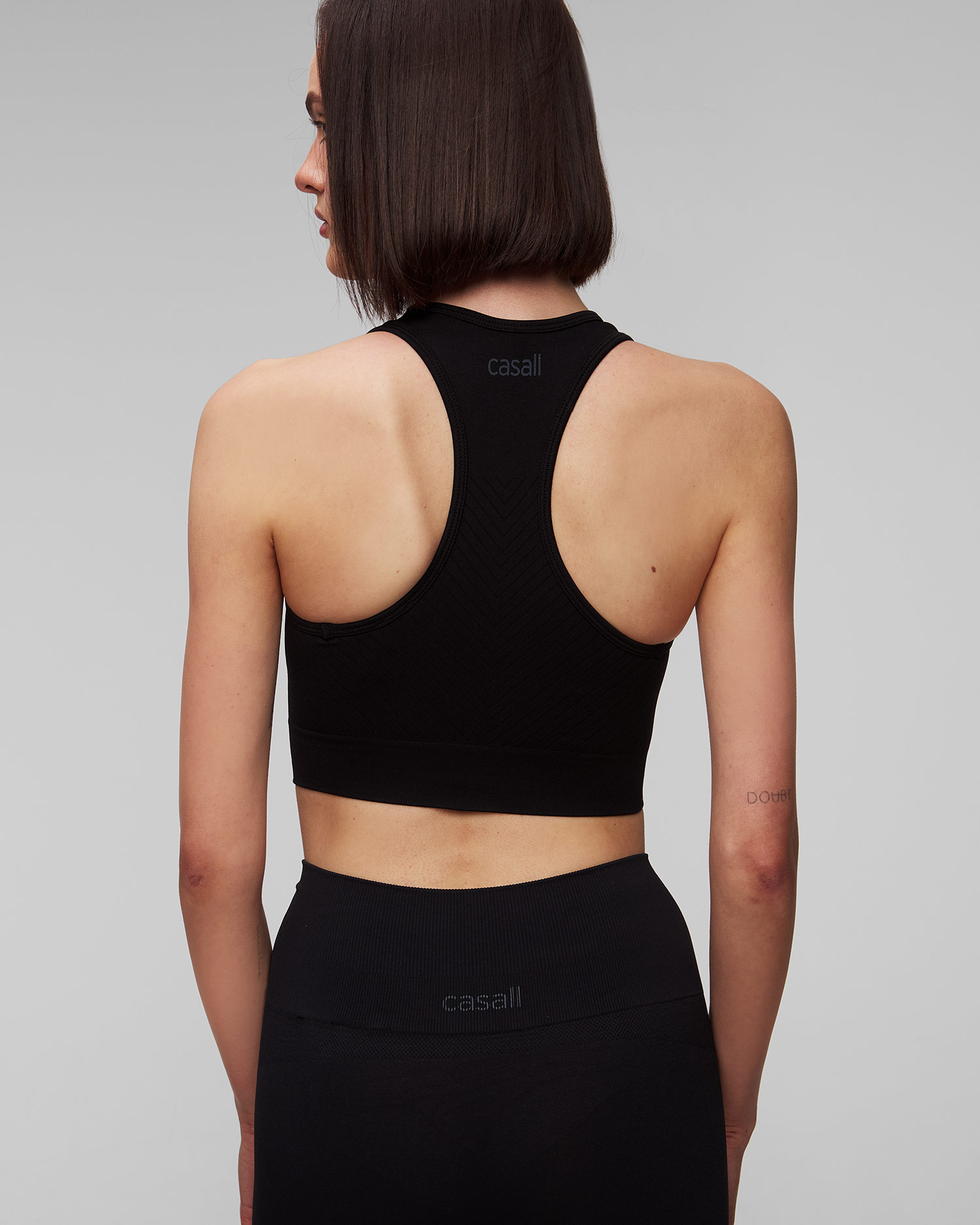 Dámsky čierny športový top Casall Essential Block Seamless Sport Top