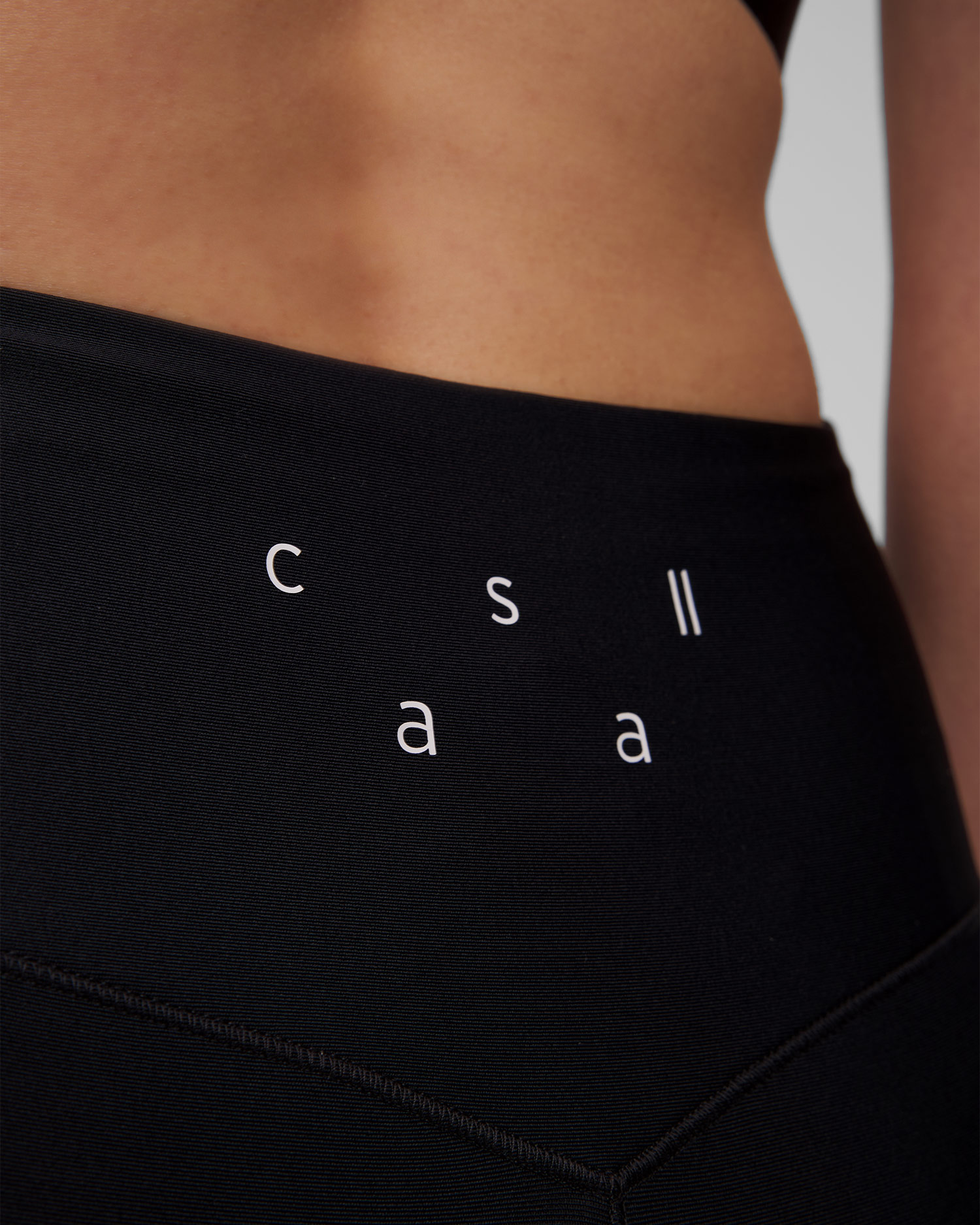 Černé dámské sportovní šortky s vysokým pasem Casall Ultra High Waist Hot Pant