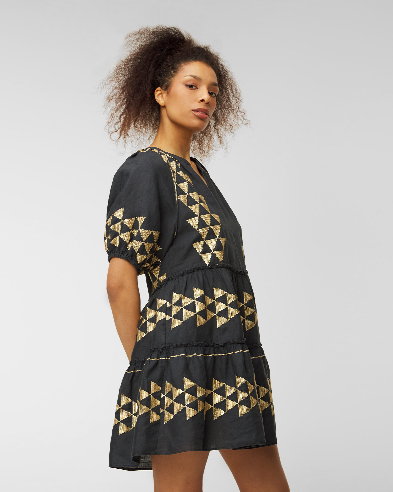 Kori Leinenkleid