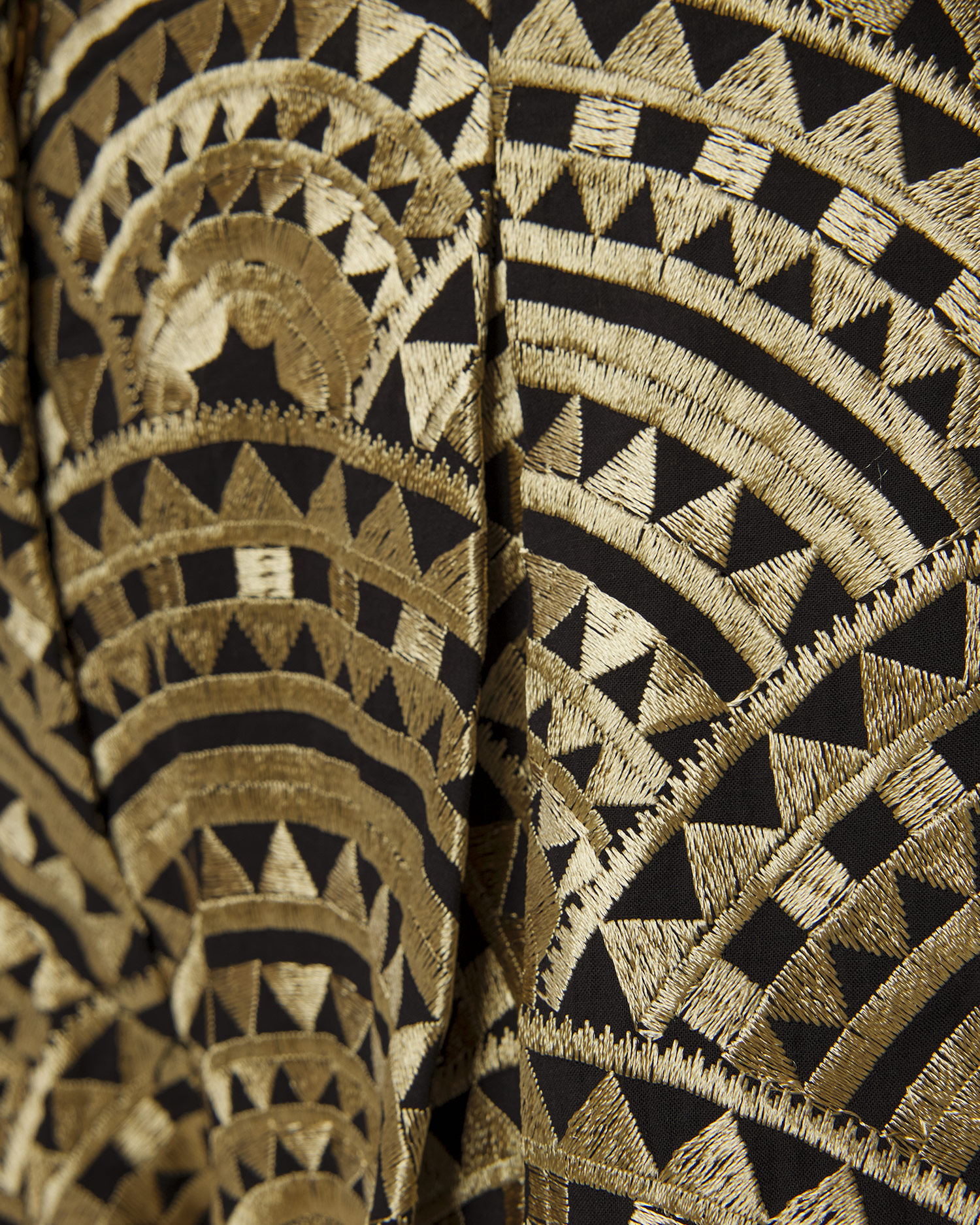 Pantaloni scurți cu broderie decorativă pentru femei Kori