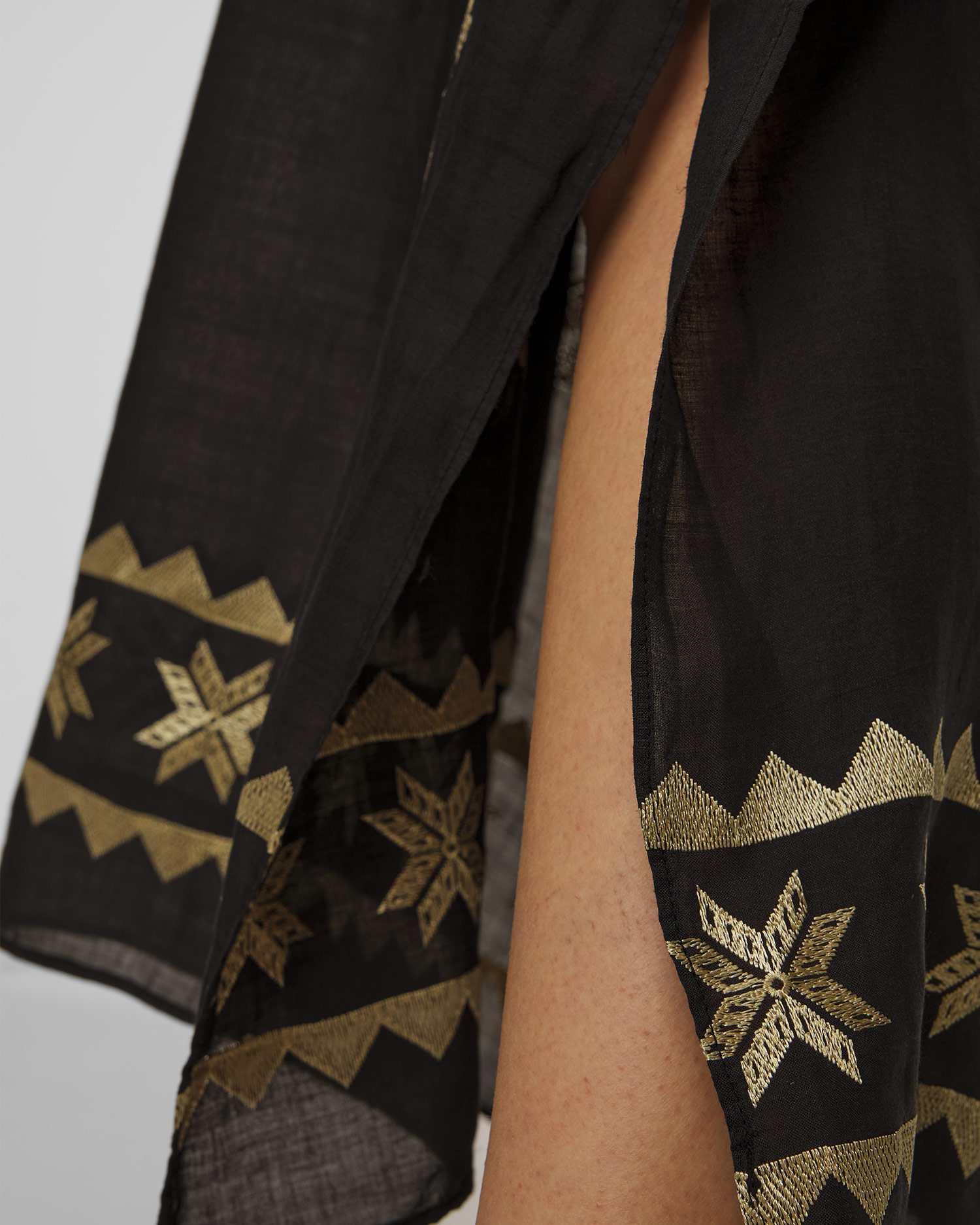 Robe en ramie noire pour femmes Kori